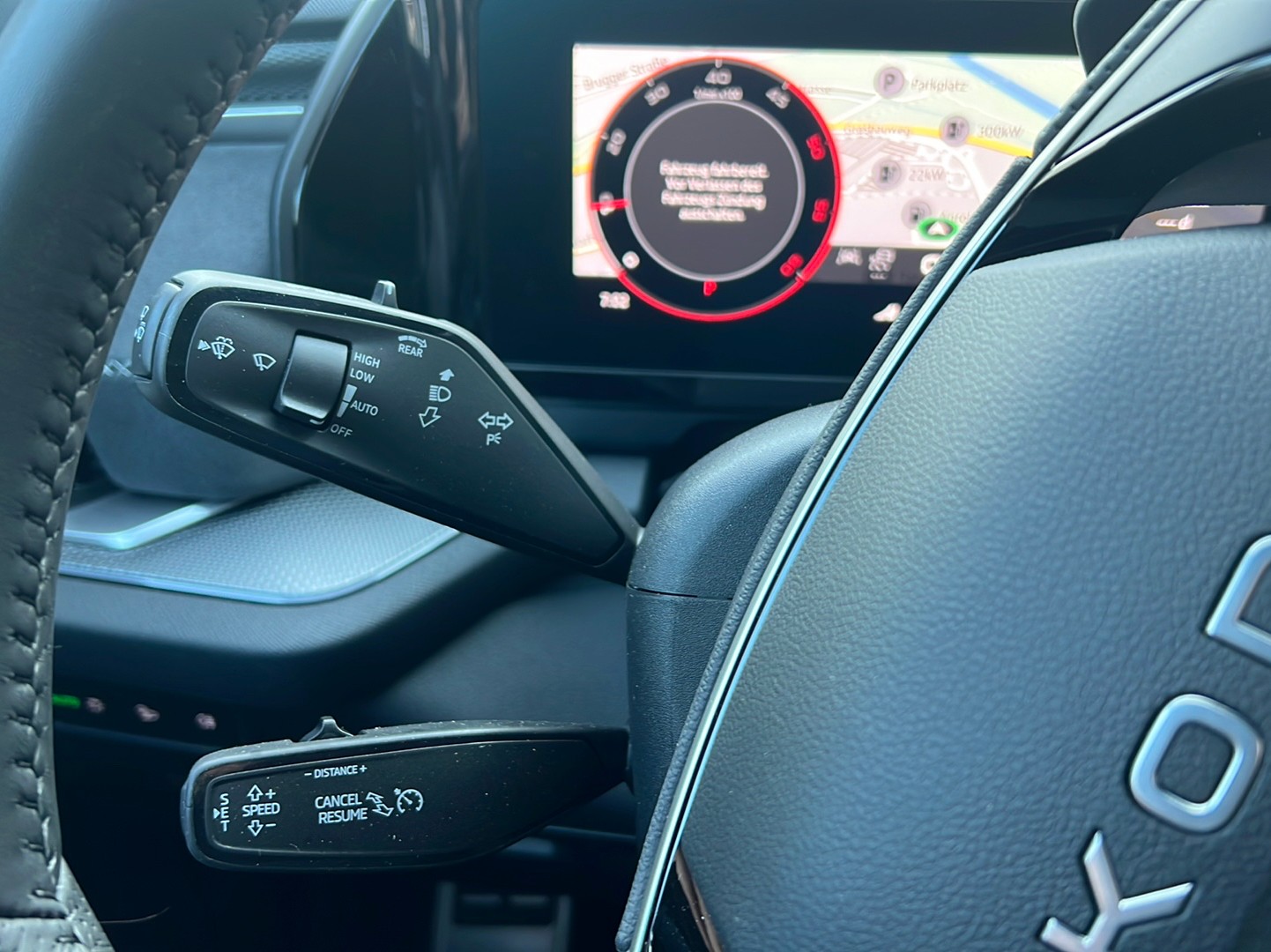 SKODA Kodiaq 2.0 TDI Sportline-image-16