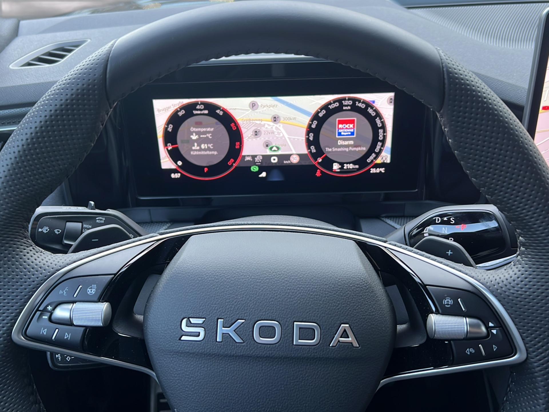 SKODA Kodiaq 2.0 TDI Sportline-image-11