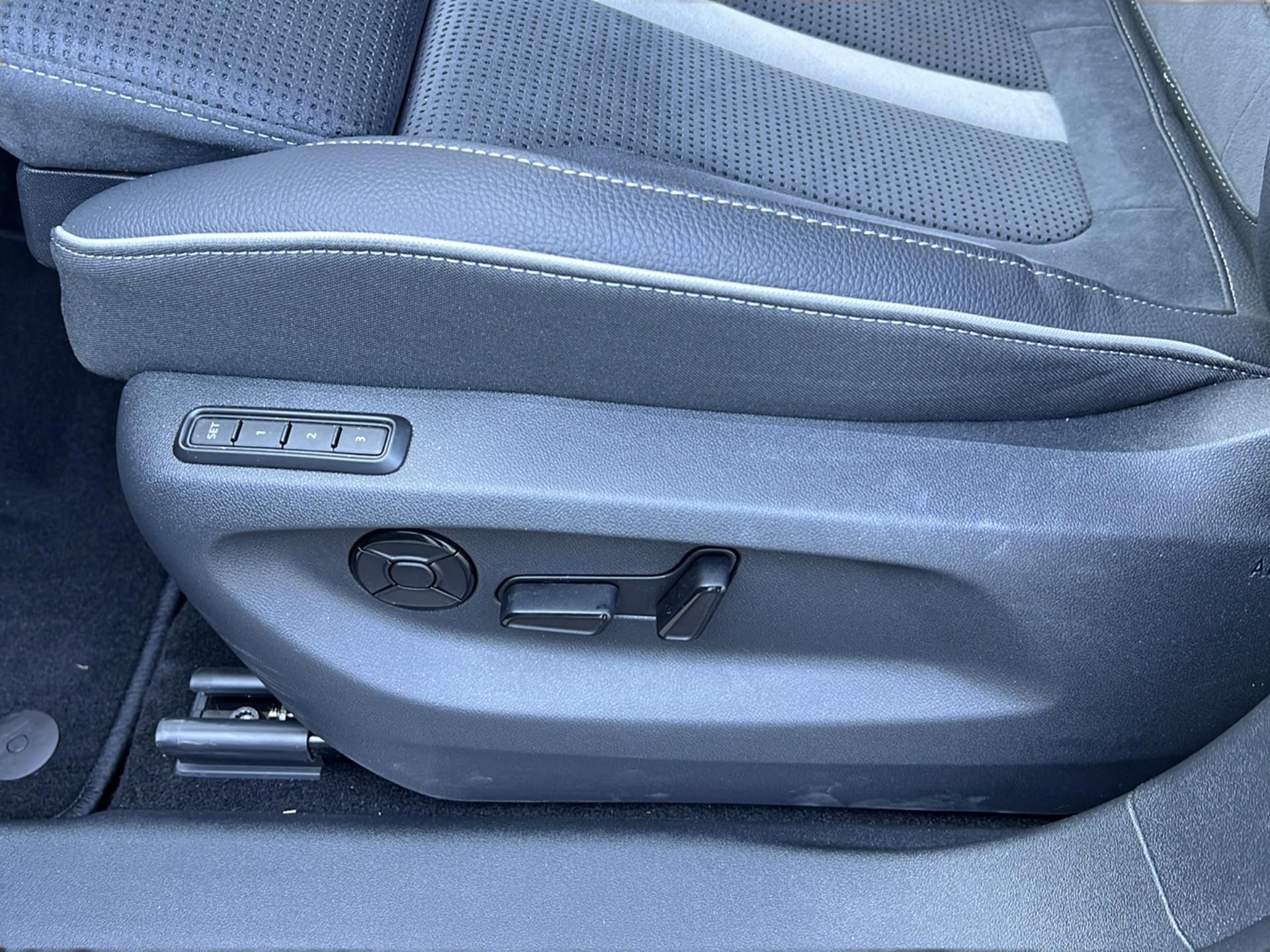 SKODA Kodiaq 2.0 TDI Sportline-image-18