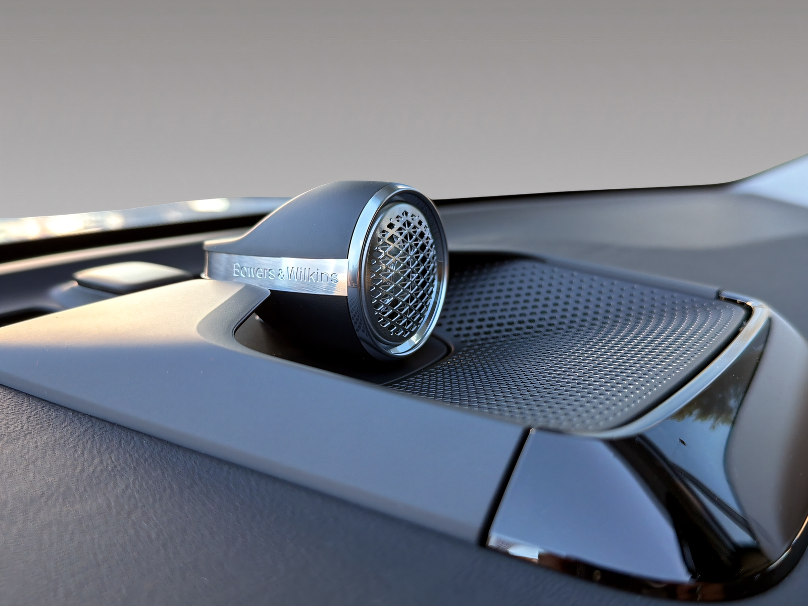 VOLVO EX 90 Twin Ultra AWD-image-7