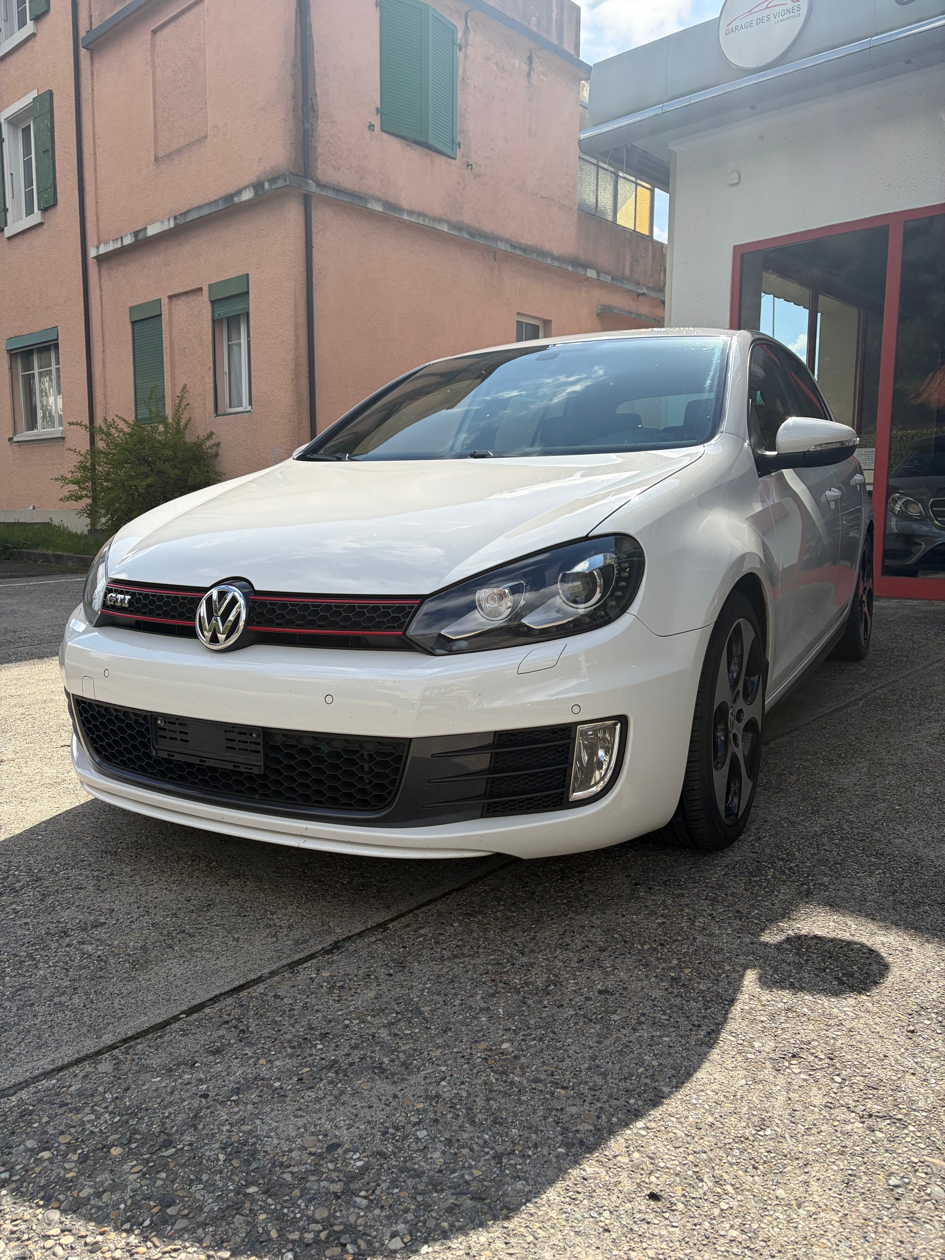 VW Golf 2.0 TSI GTI-image-0