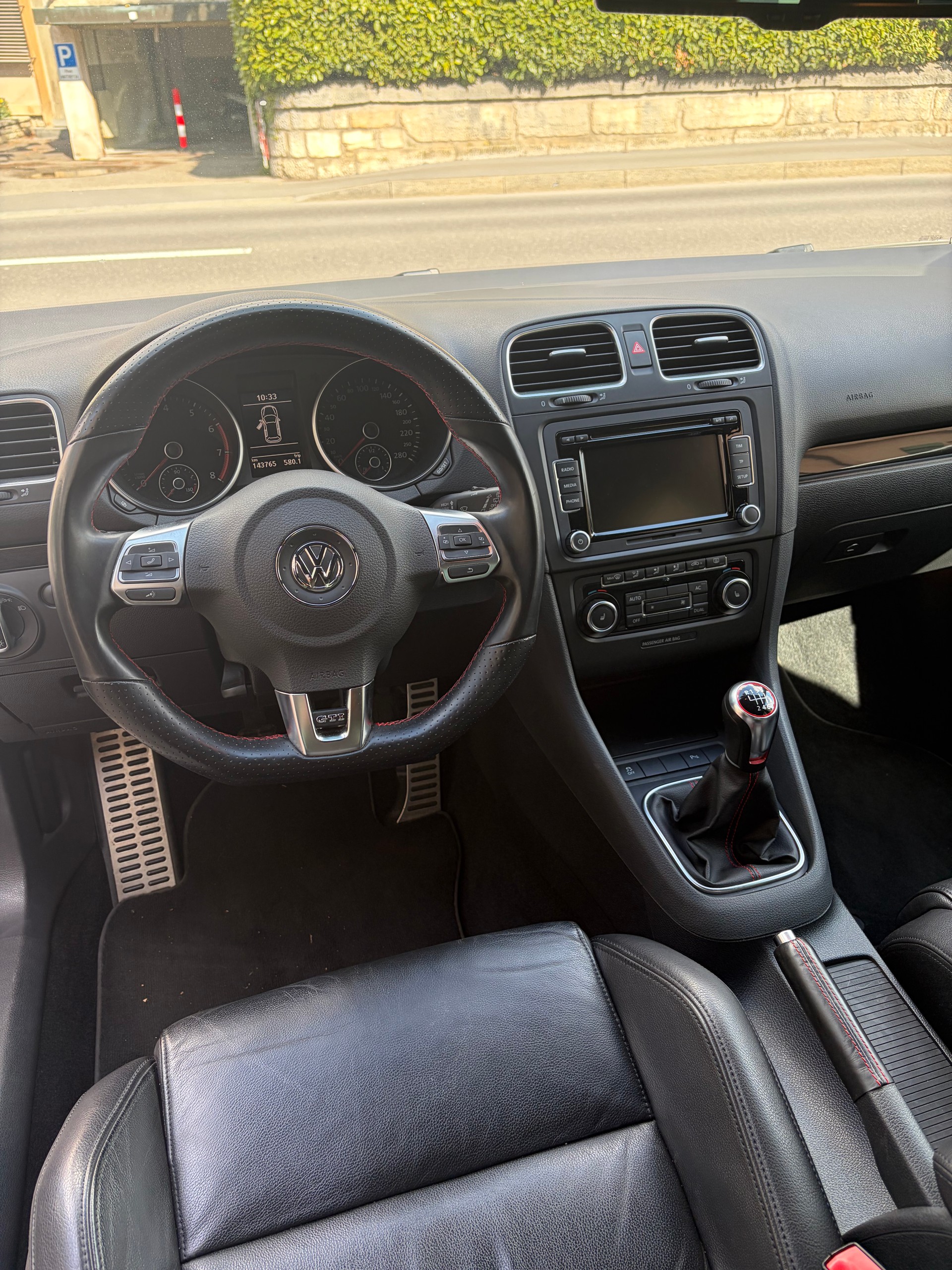 VW Golf 2.0 TSI GTI-image-6
