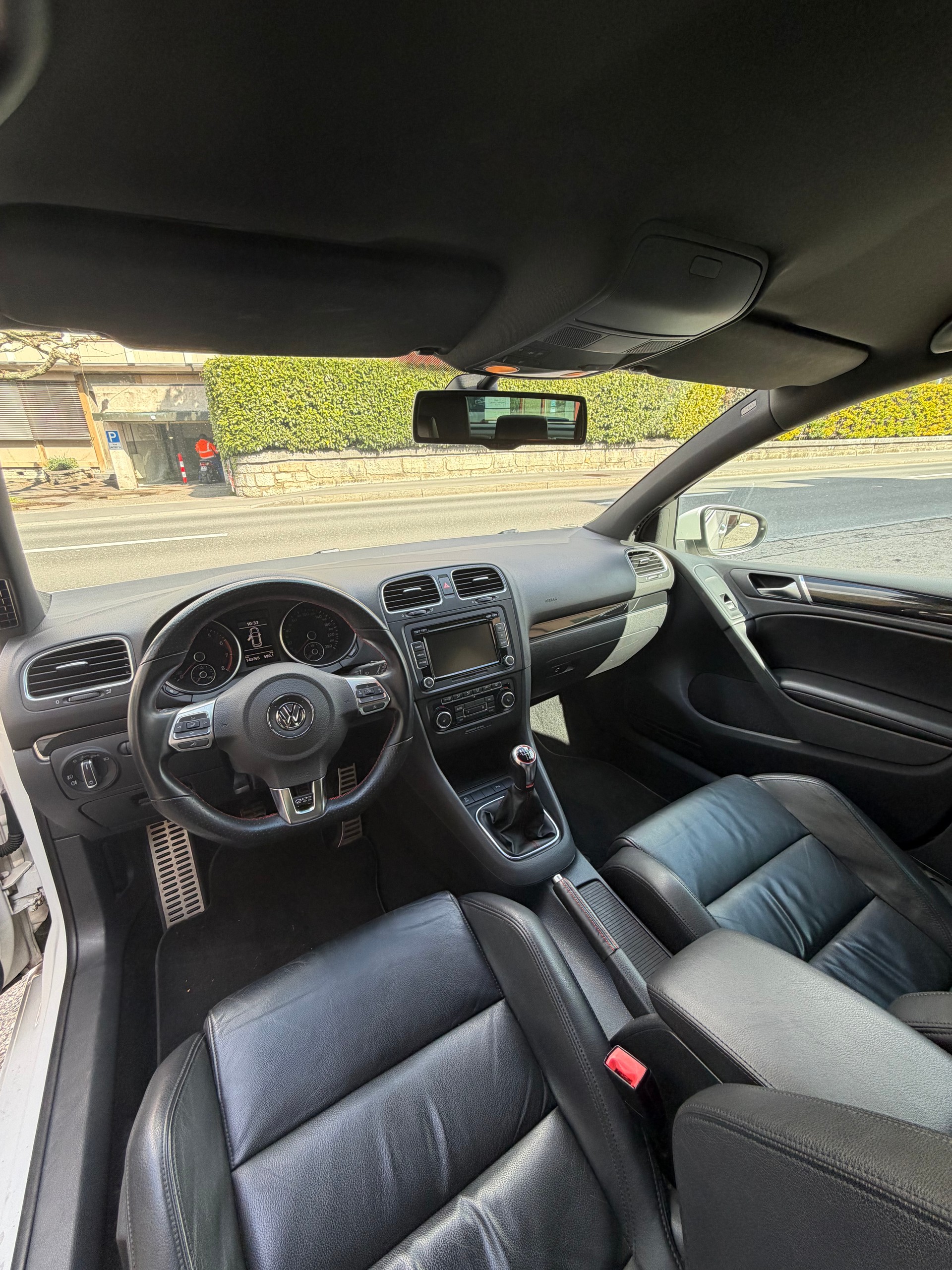 VW Golf 2.0 TSI GTI-image-5