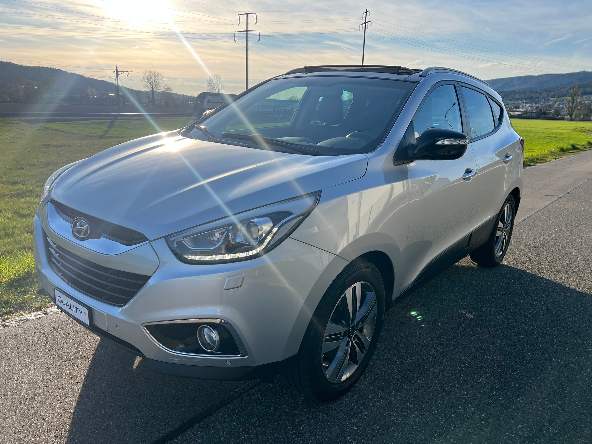 HYUNDAI iX 35 2.0 CRDi GO! Plus 4WD Automatic-image-1