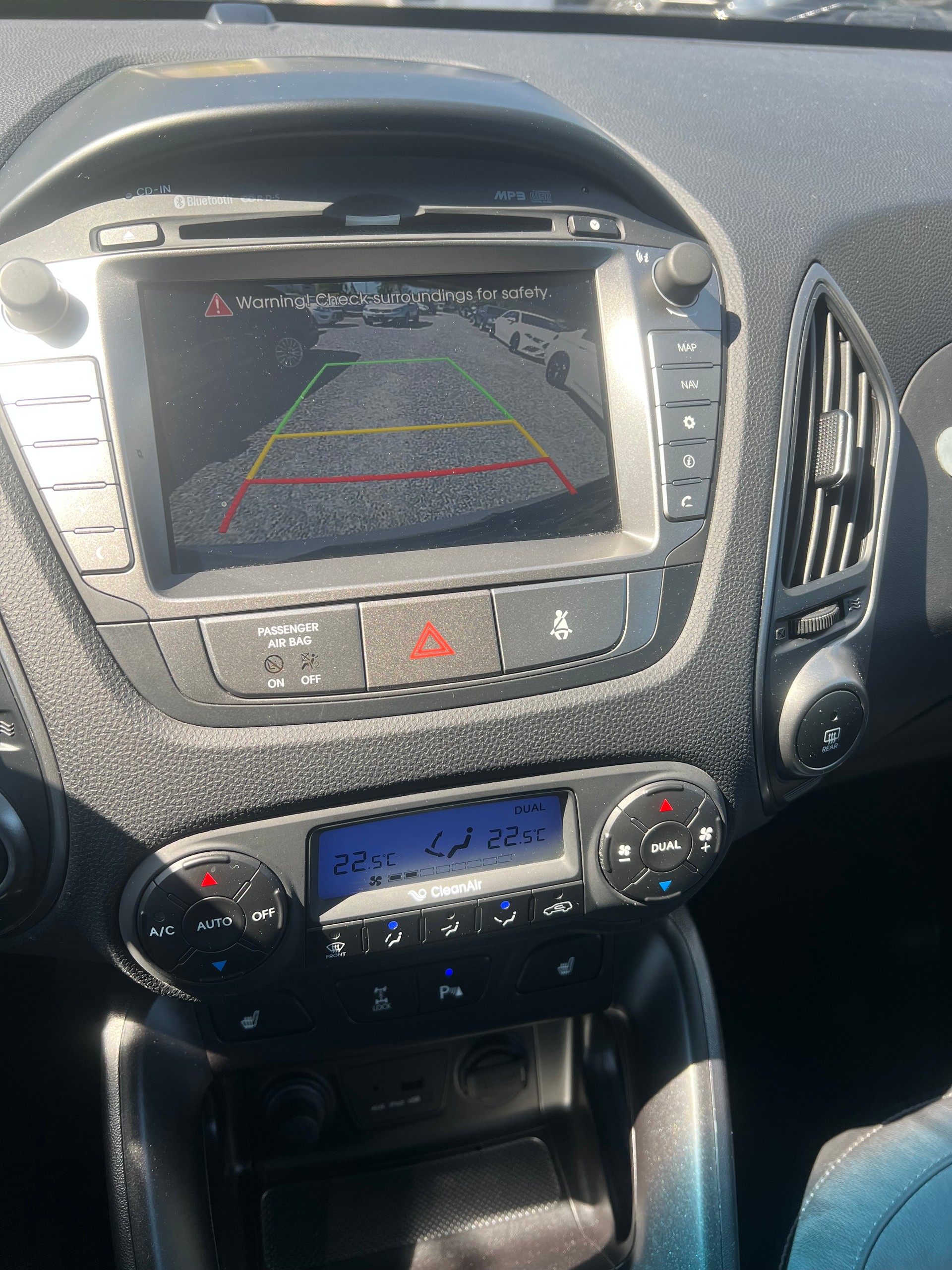 HYUNDAI iX 35 2.0 CRDi GO! Plus 4WD Automatic-image-17