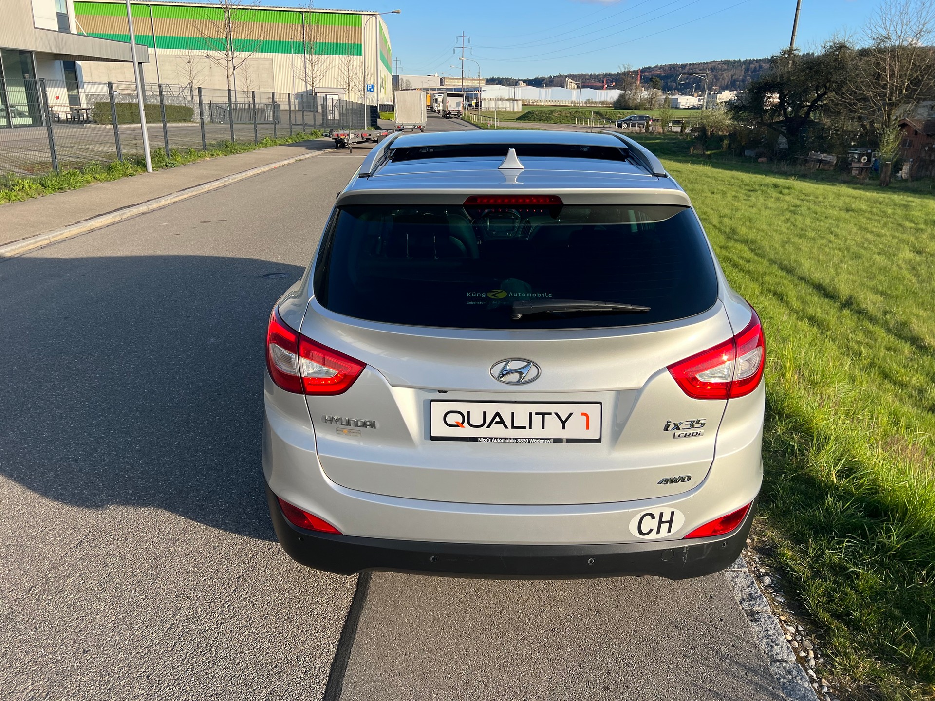 HYUNDAI iX 35 2.0 CRDi GO! Plus 4WD Automatic-image-8
