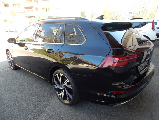 VW Golf Variant 2.0TSI Style 4Motion-image-2