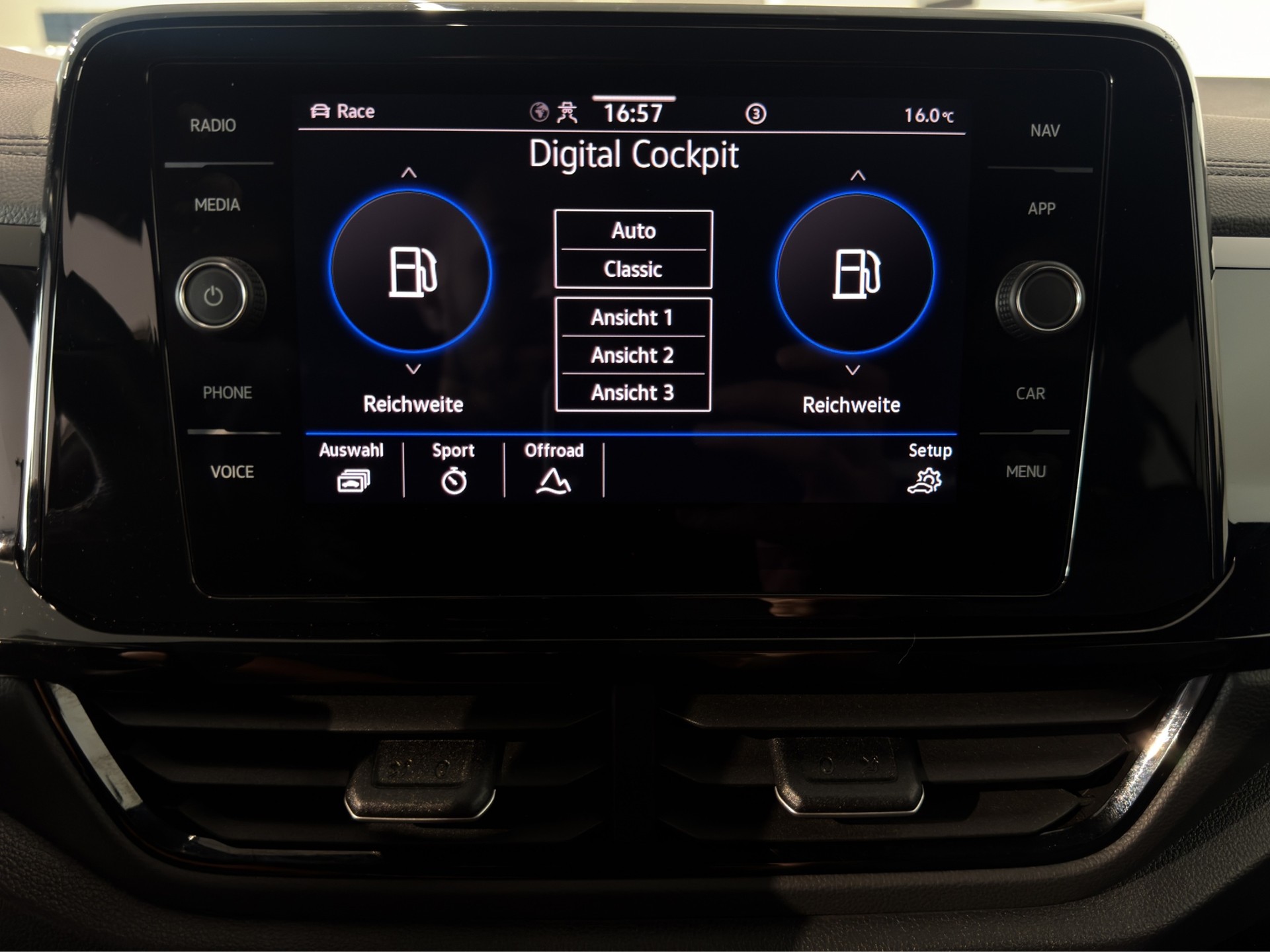 VW T-Roc 2.0 TSI R Akrapovič DSG 4Motion-image-23