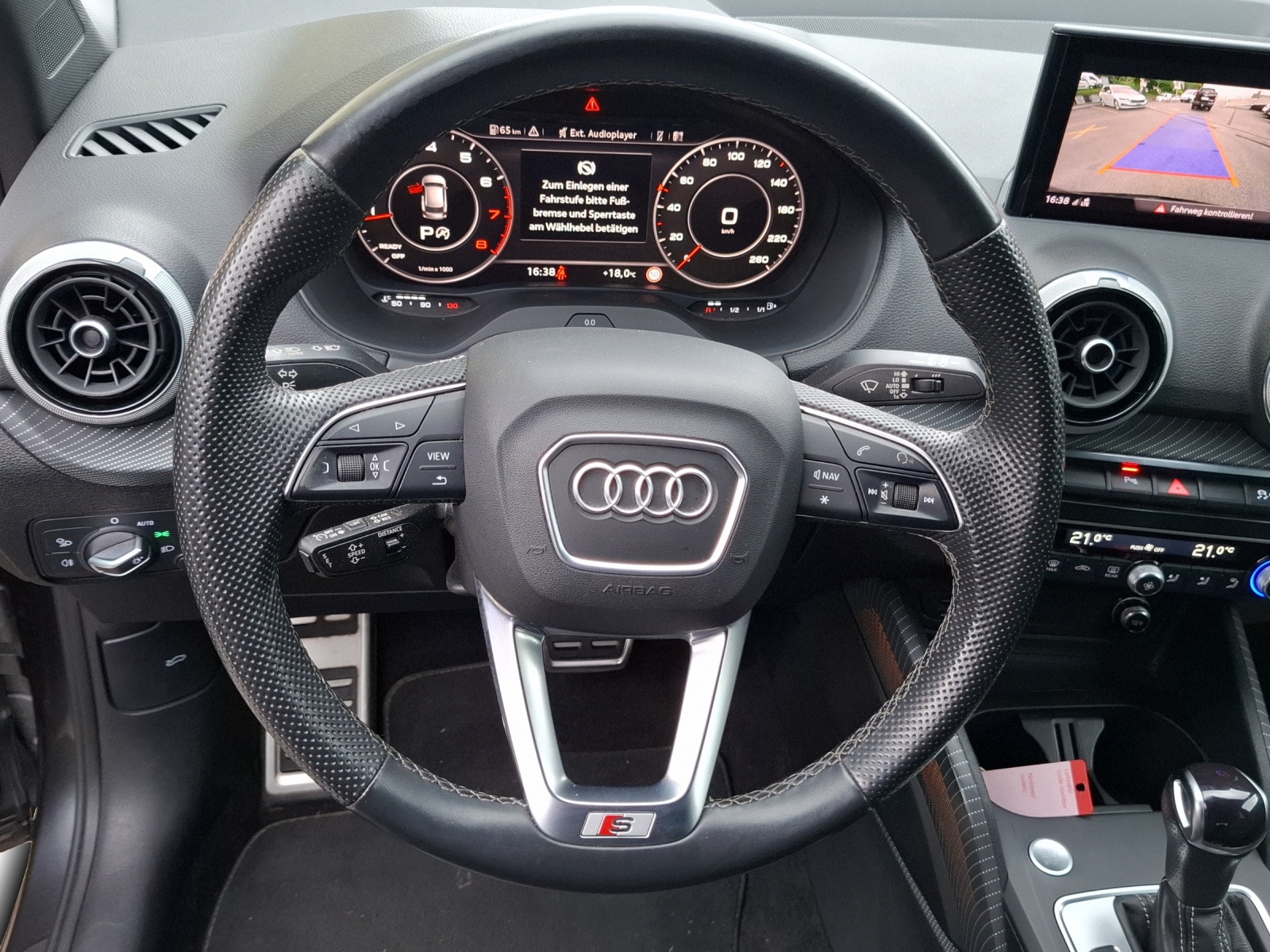 AUDI Q2 40 TFSI S line Attraction quattro S-tronic-image-9