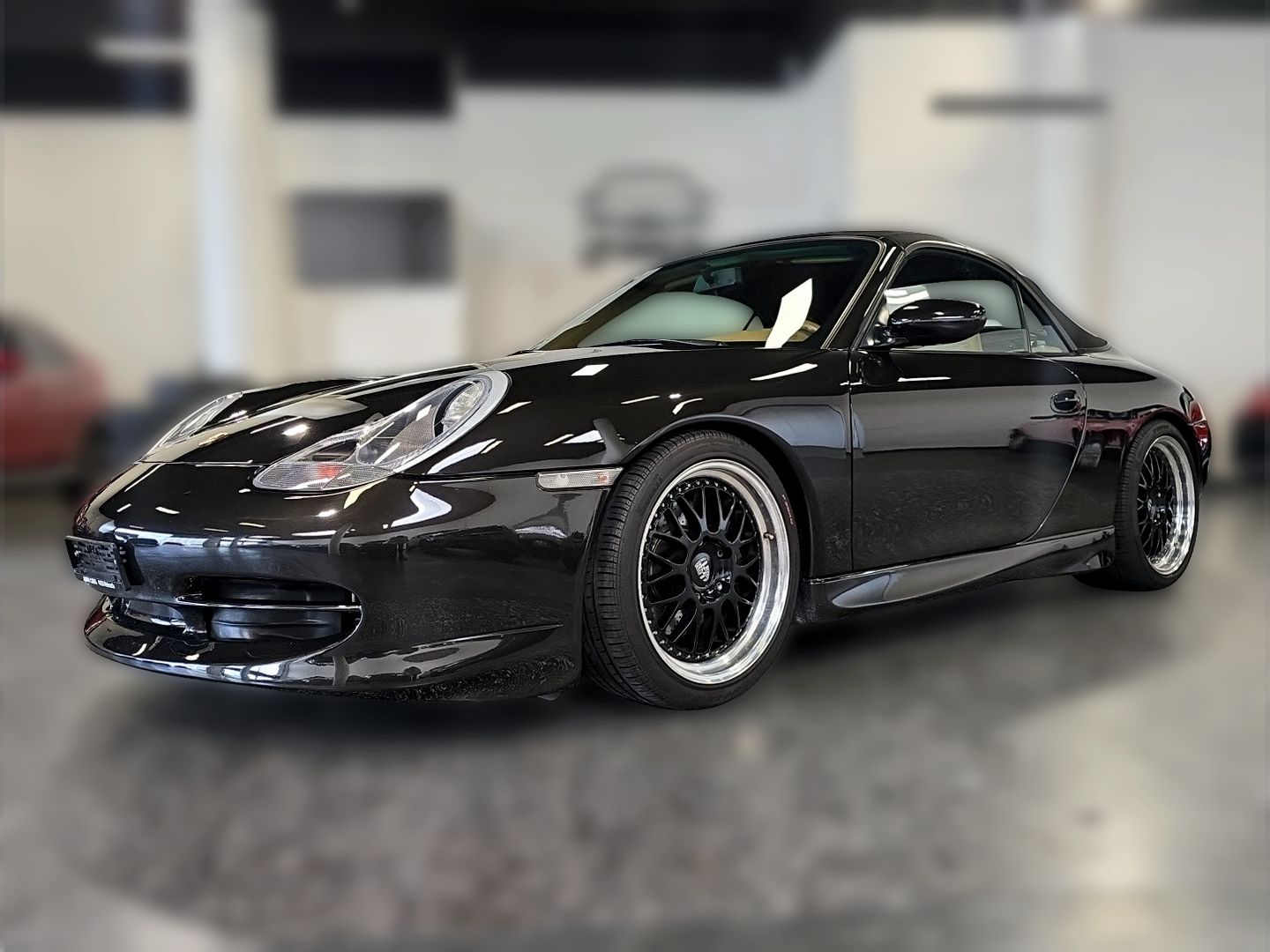 PORSCHE 911 Carrera Cabrio-image-0