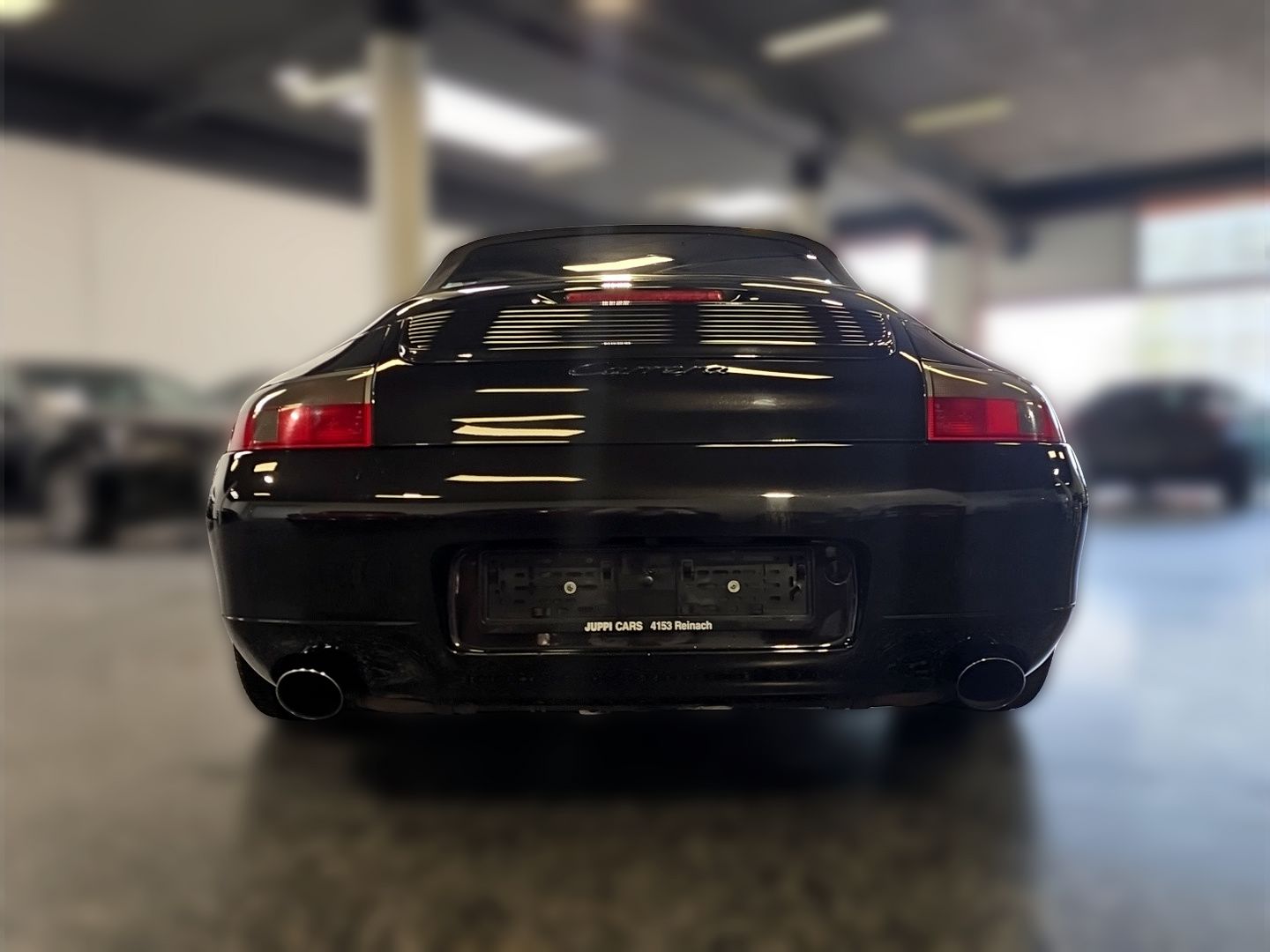 PORSCHE 911 Carrera Cabrio-image-2