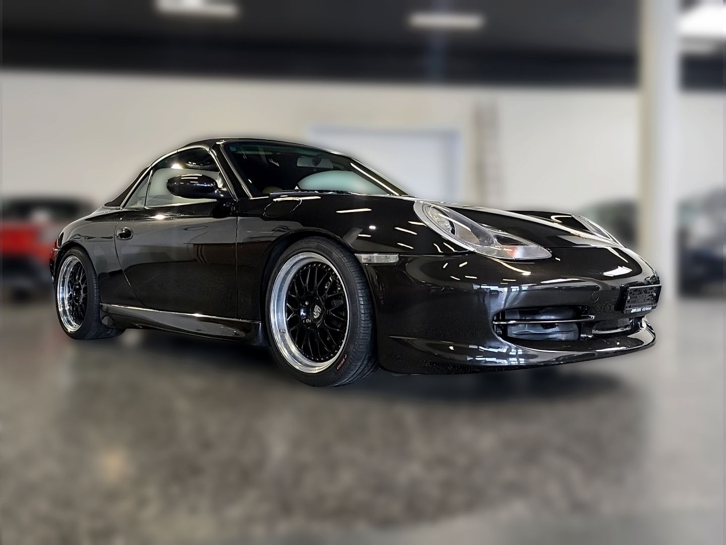 PORSCHE 911 Carrera Cabrio-image-4