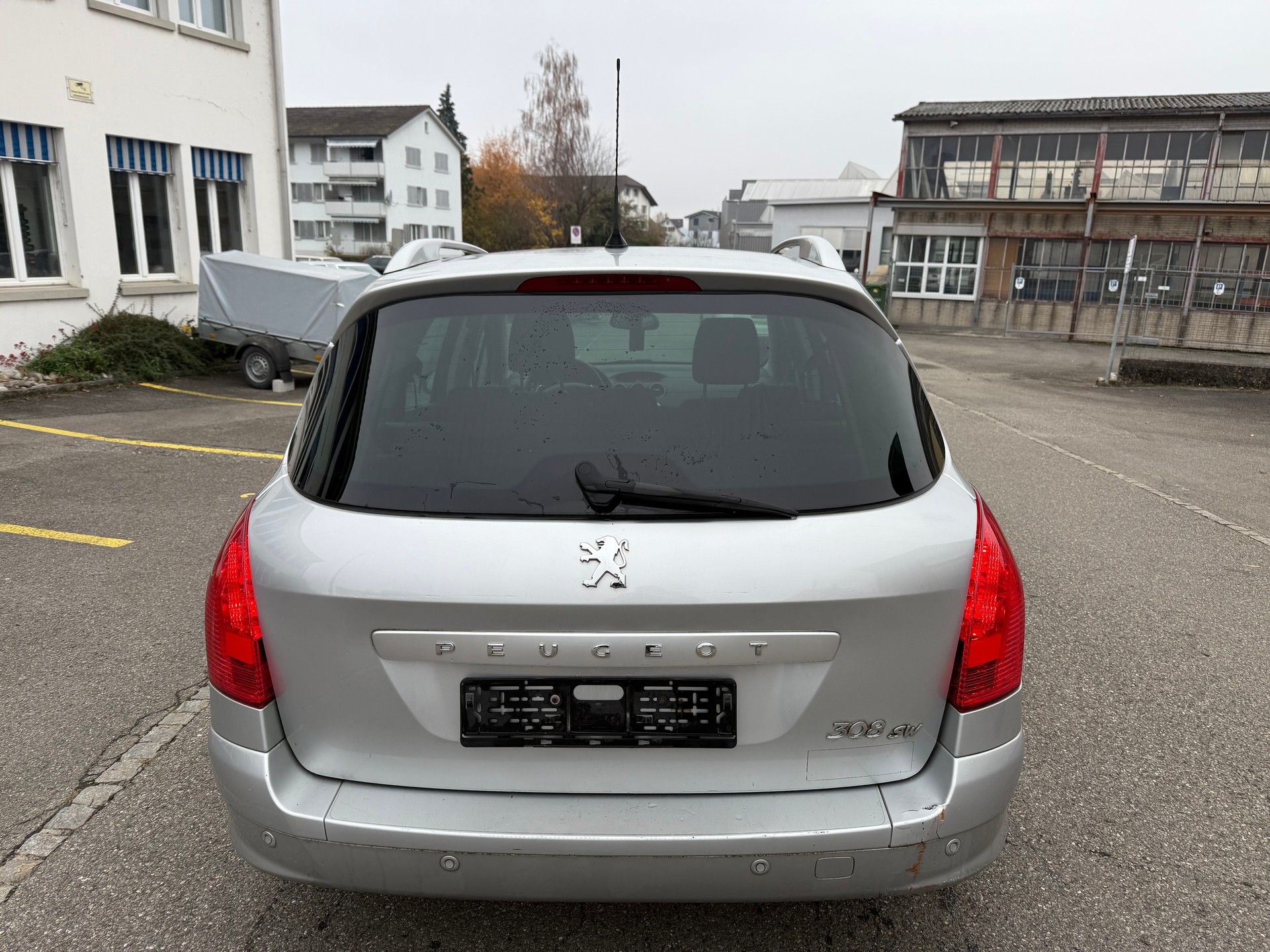 PEUGEOT 308 SW 1.6 HDI Trendy-image-6
