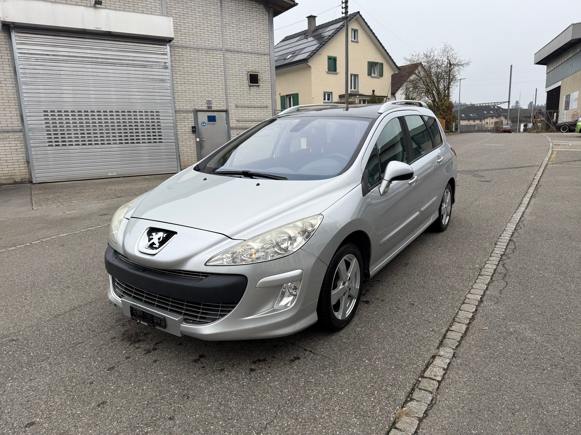 PEUGEOT 308 SW 1.6 HDI Trendy-image-1
