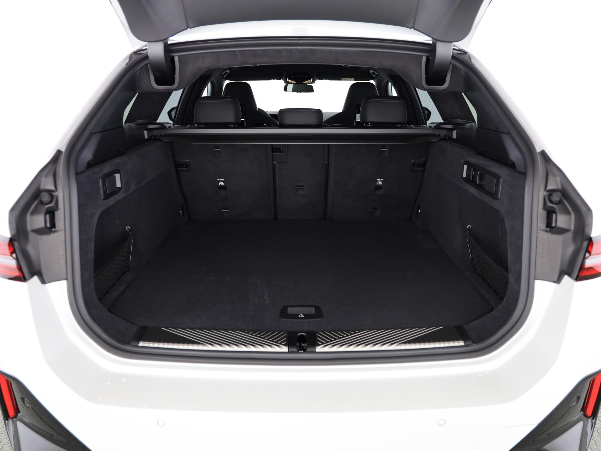 BMW i5 xDrive40 Touring-image-7