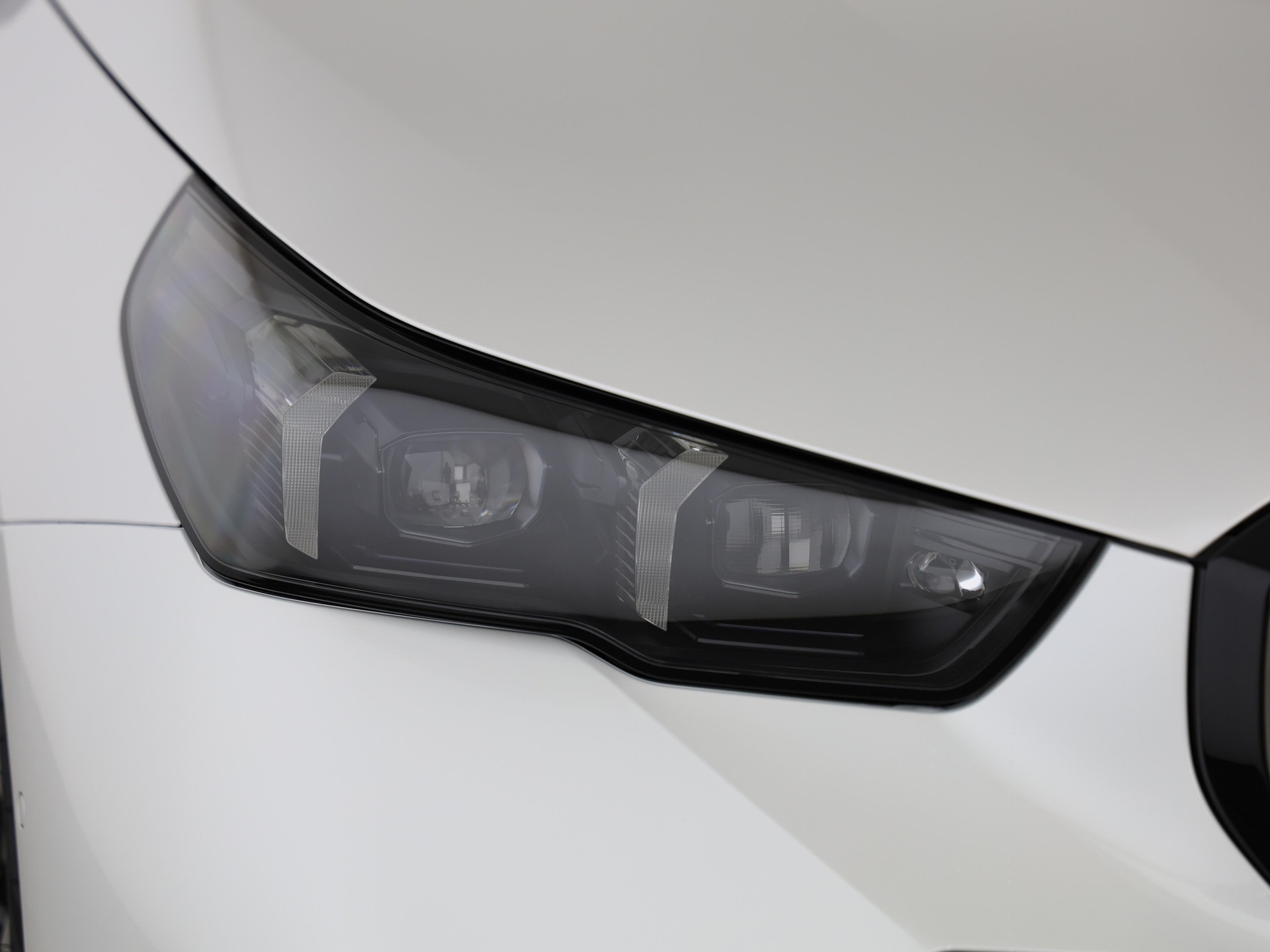BMW i5 xDrive40 Touring-image-5