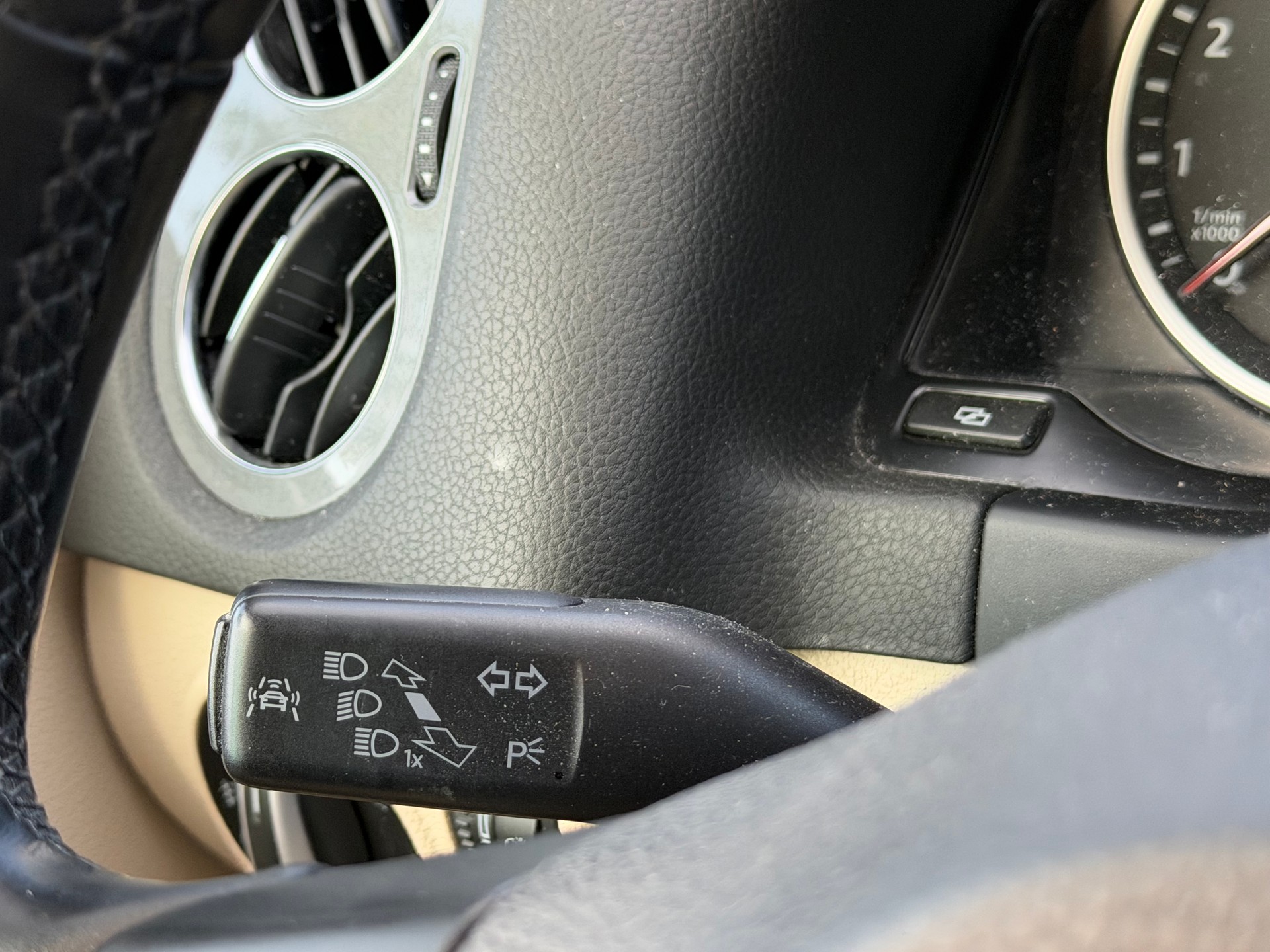 VW Tiguan 2.0 TSI Sport&Style 4Motion DSG-image-15