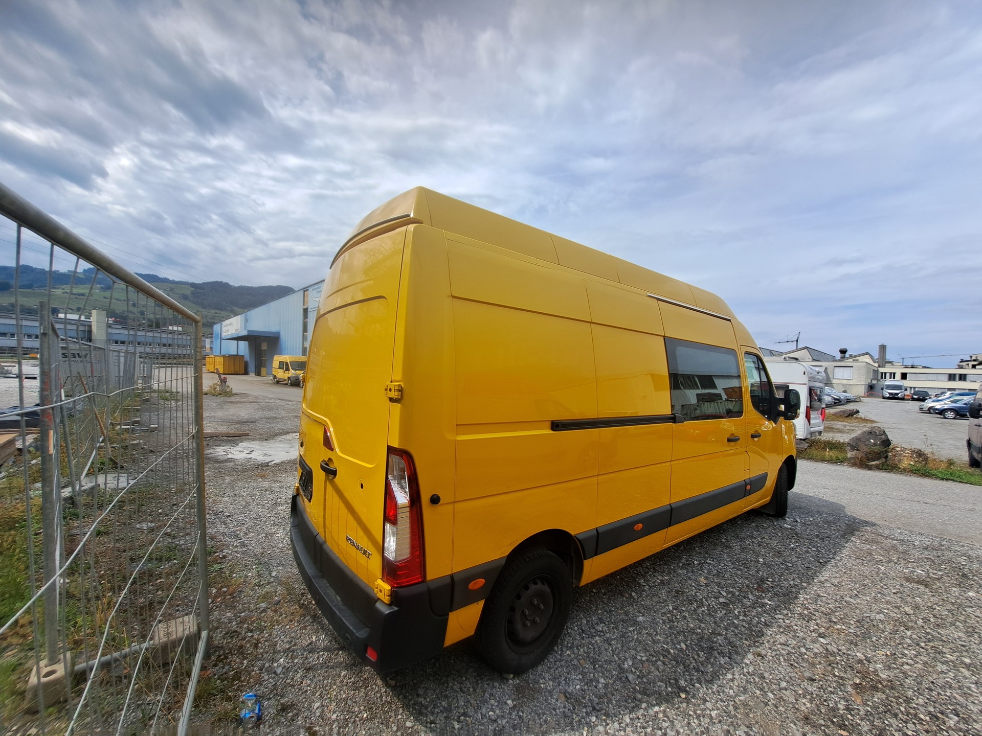 RENAULT Master T35 2.3dCi 135 L3H3-showroom-element-3