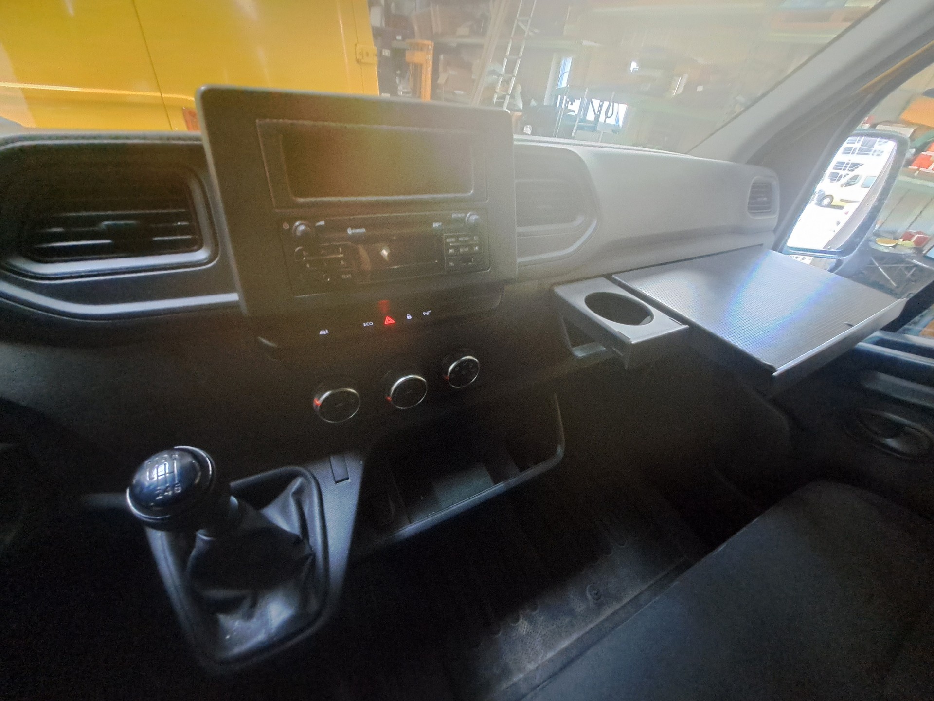 RENAULT Master T35 2.3dCi 135 L3H3-image-9
