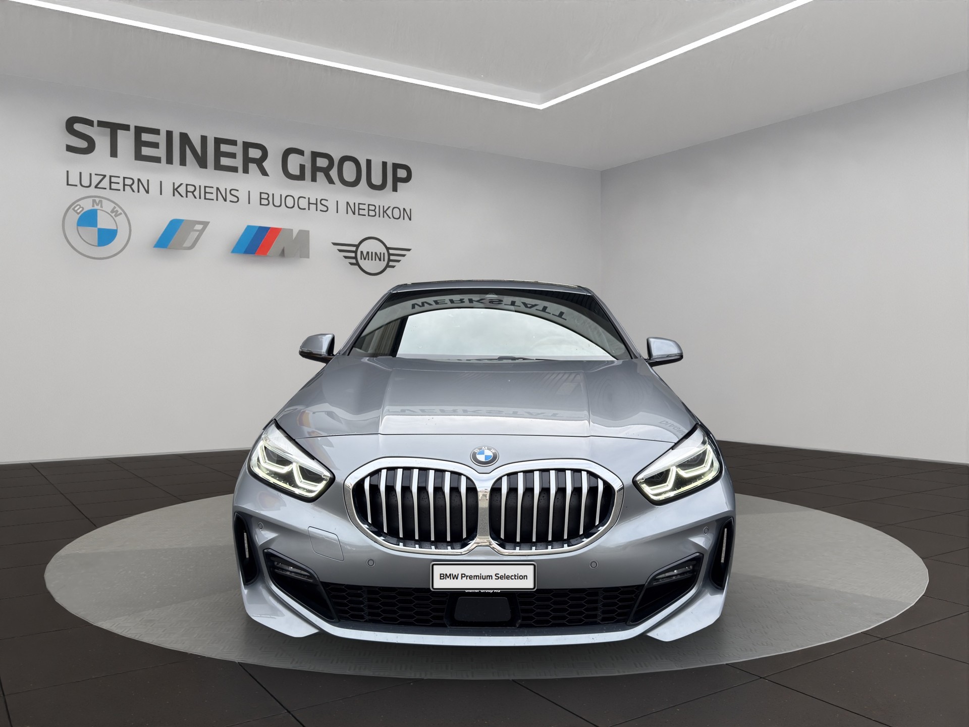 BMW 120d xDrive Steptronic Pure M Sport-showroom-element-1