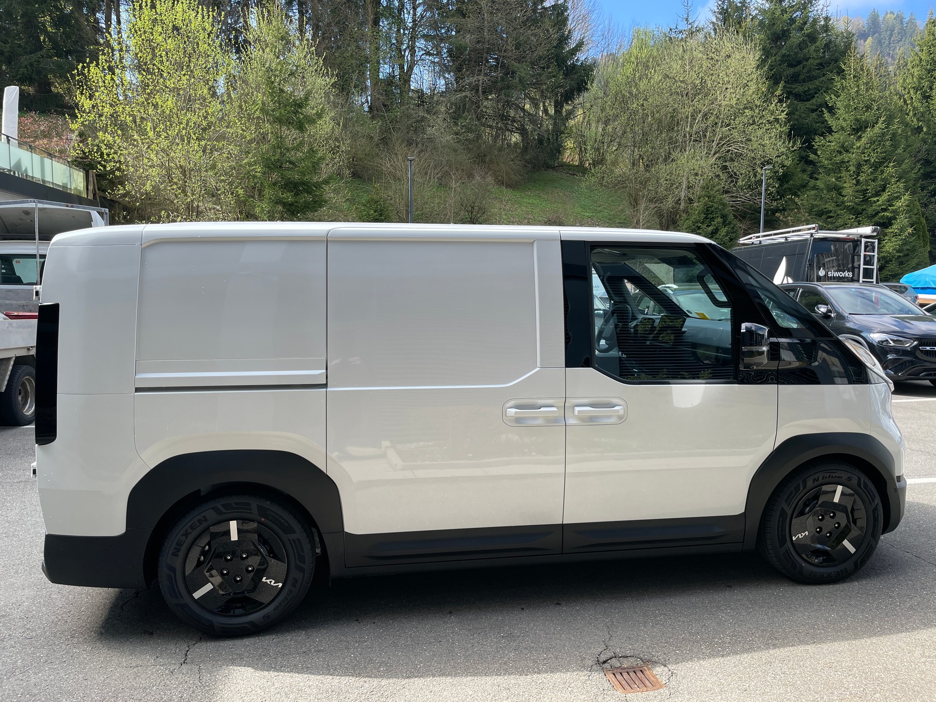 KIA PV5 Cargo 71.2 kWh Elite, 2-Schiebetüren, Wärmepumpe-image-6