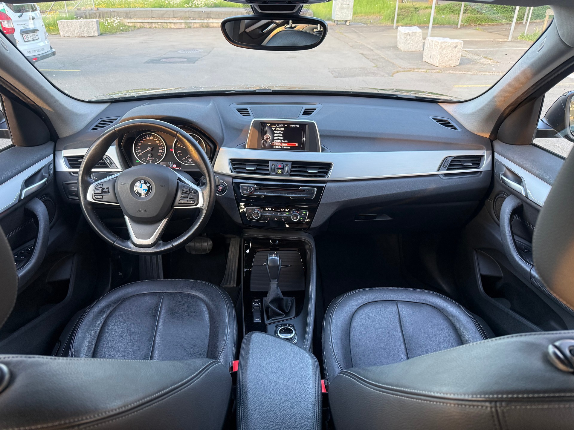 BMW X1 xDrive 20d xLine Steptronic-image-8