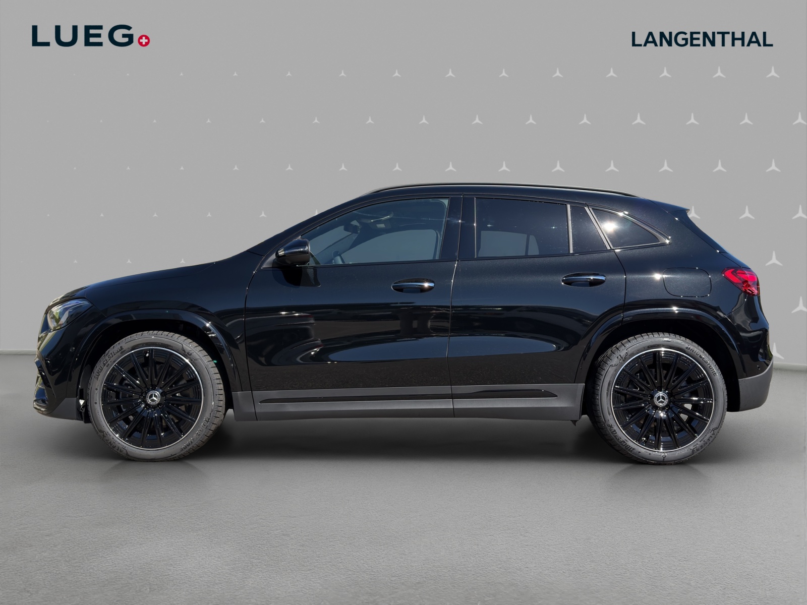 MERCEDES-BENZ GLA 200 Night Star 7G-DCT-image-1