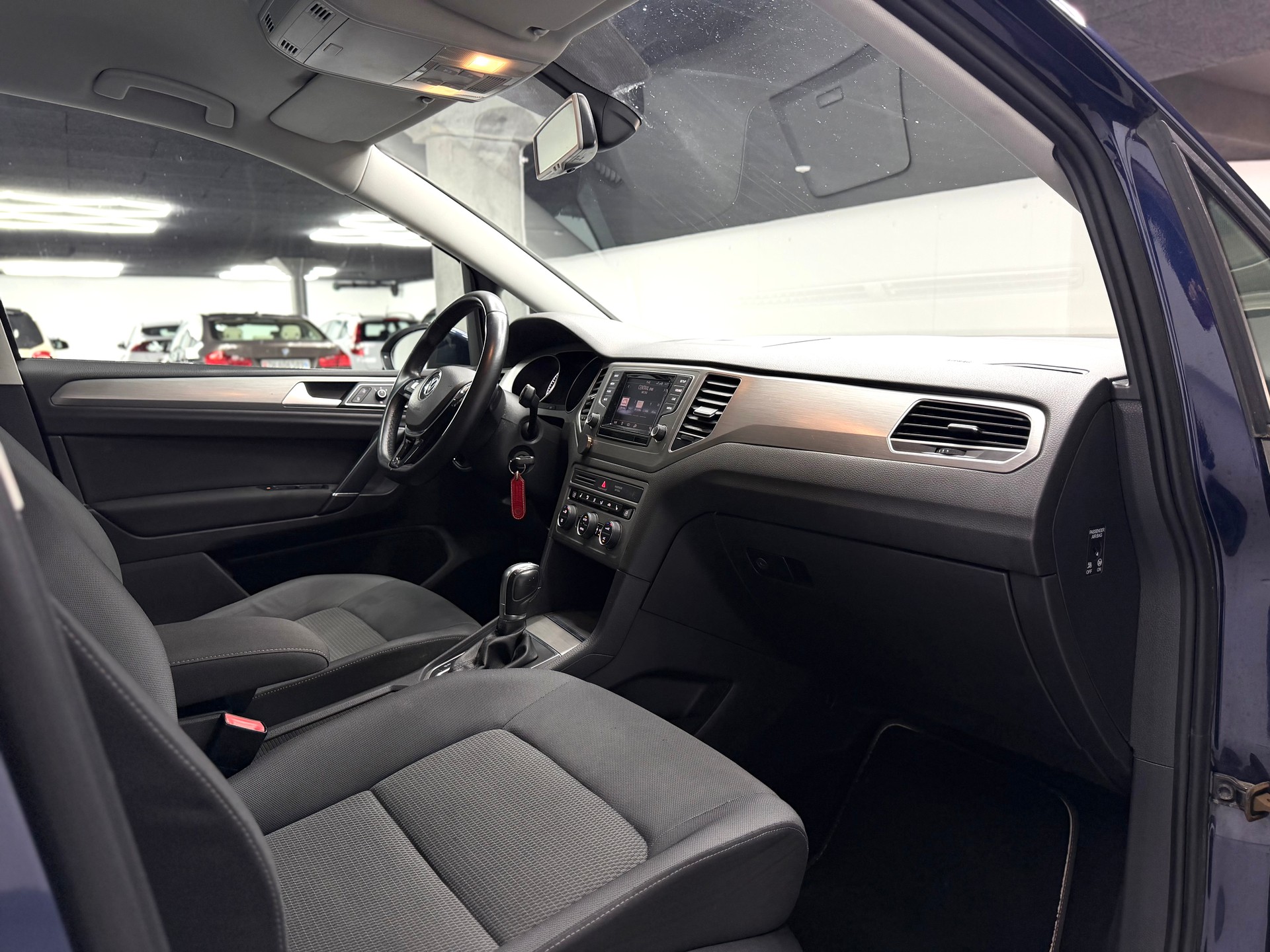 VW Golf Sportsvan 1.4 TSI Comfortline DSG-image-8