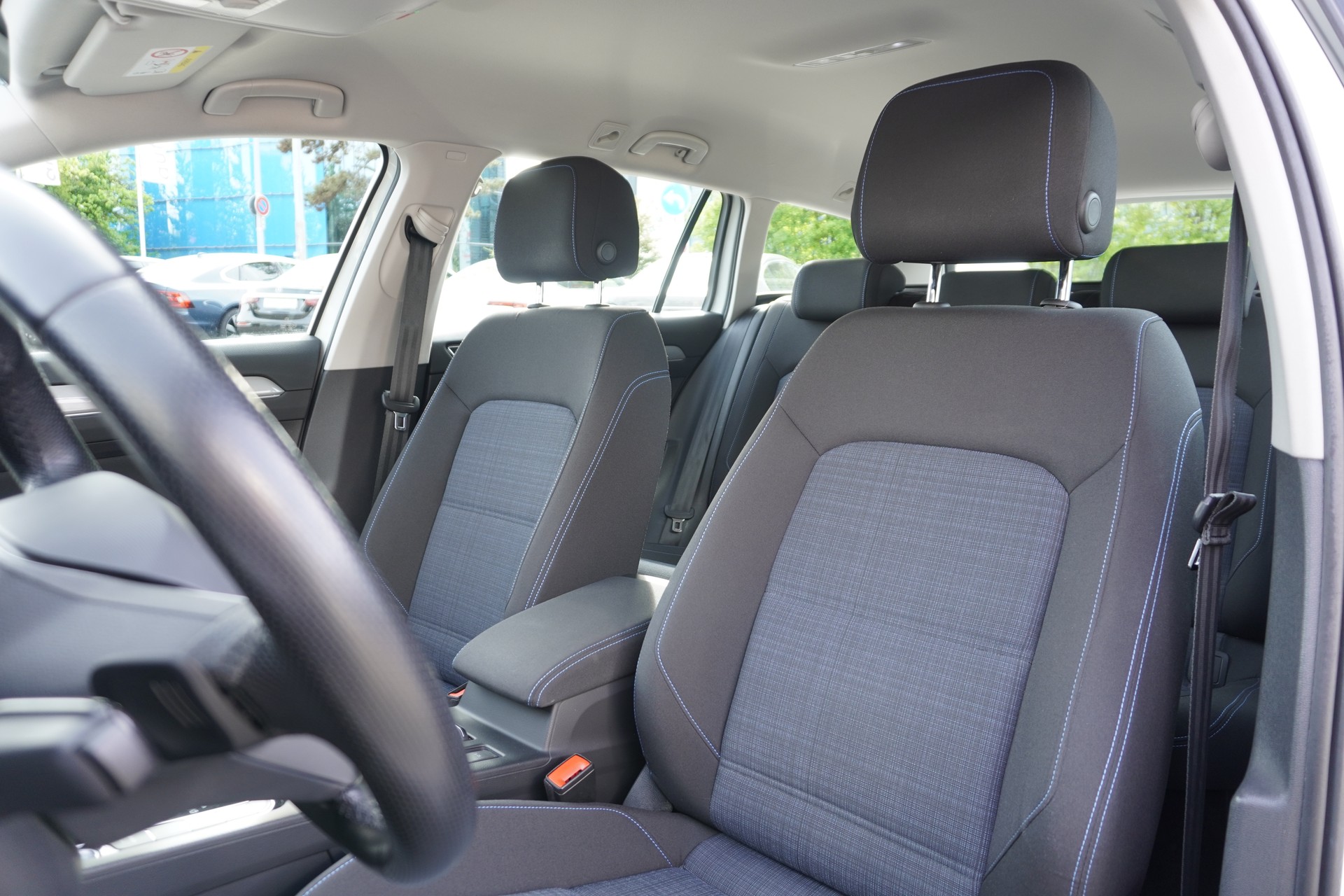 VW Passat Variant 1.4 TSI GTE Hybrid DSG-image-11
