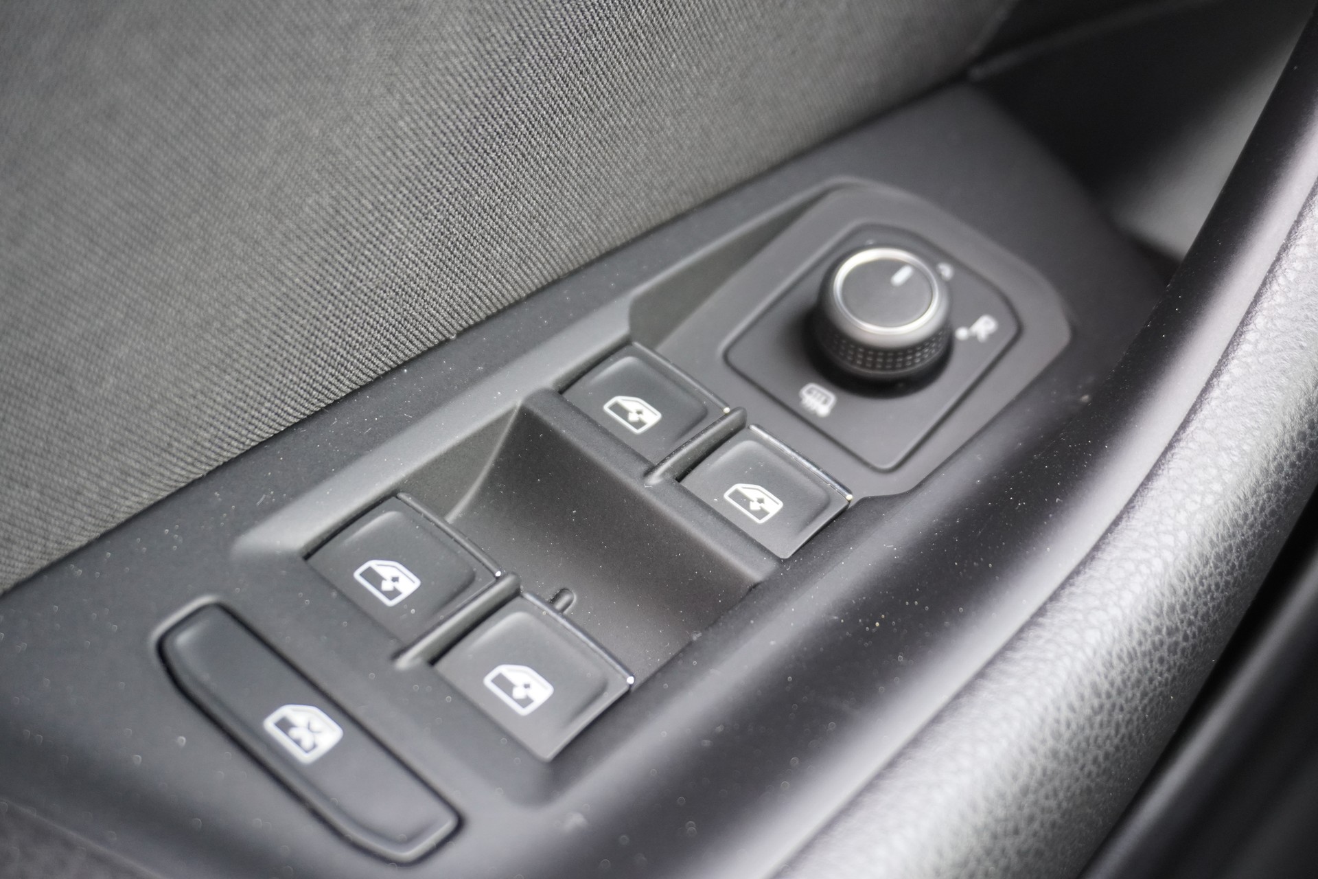VW Passat Variant 1.4 TSI GTE Hybrid DSG-image-23