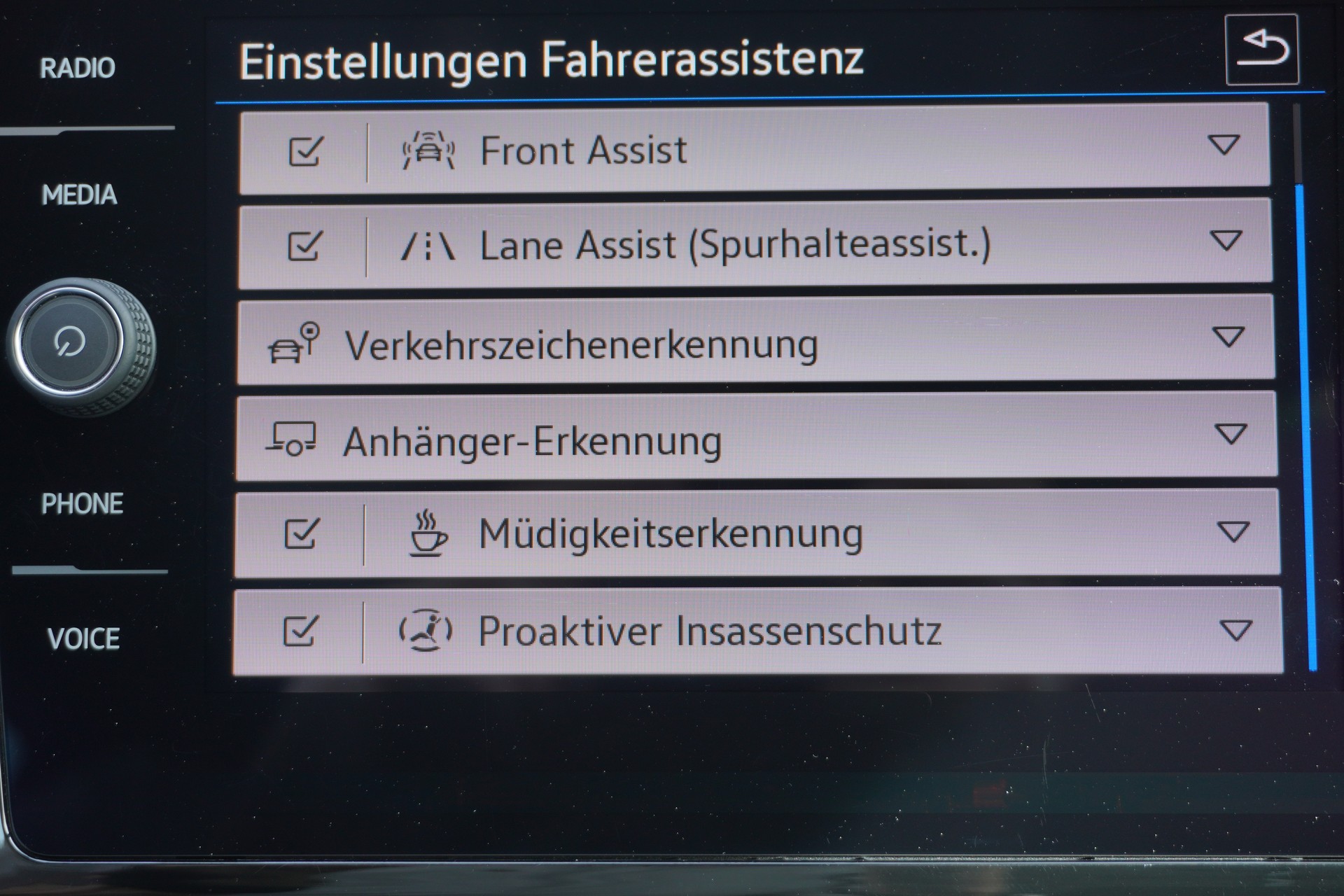 VW Passat Variant 1.4 TSI GTE Hybrid DSG-image-18