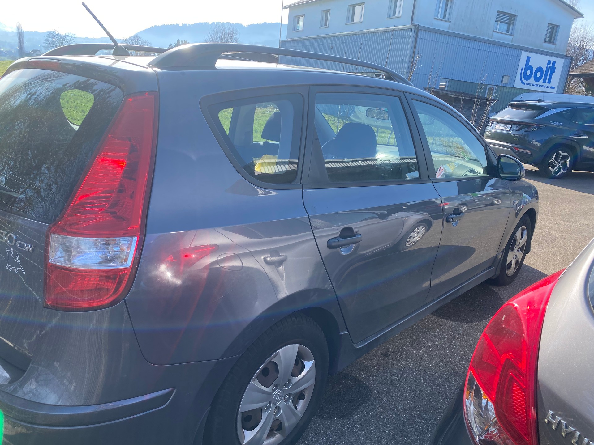 HYUNDAI i30 Wagon 1.4 Comfort-image-4