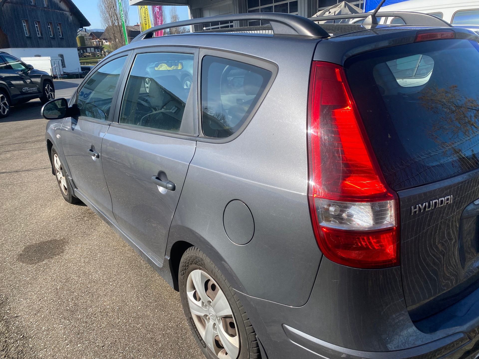 HYUNDAI i30 Wagon 1.4 Comfort-image-2