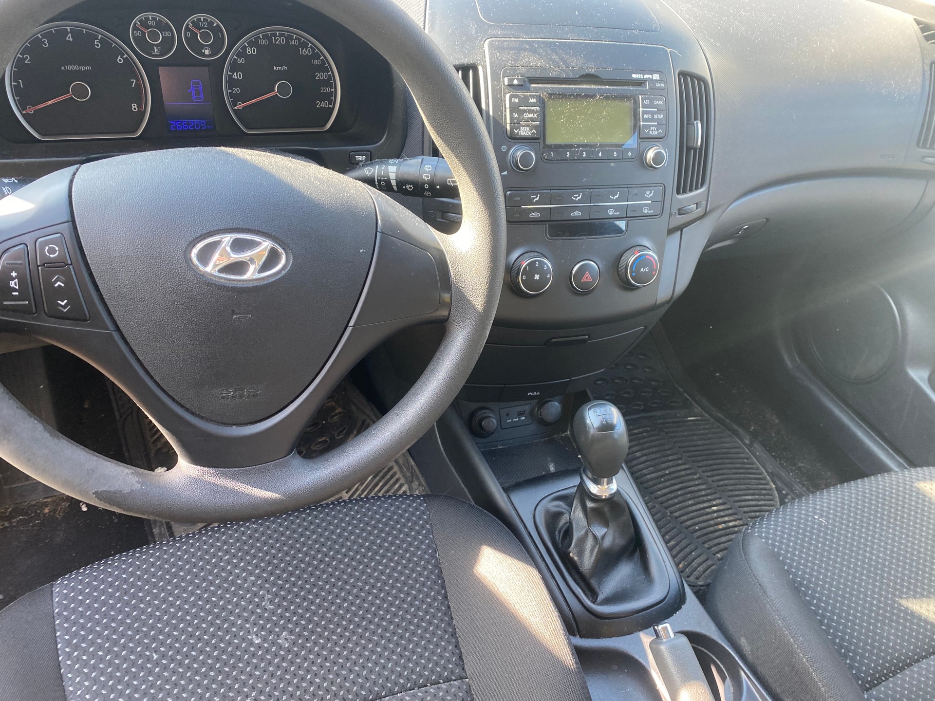 HYUNDAI i30 Wagon 1.4 Comfort-image-7