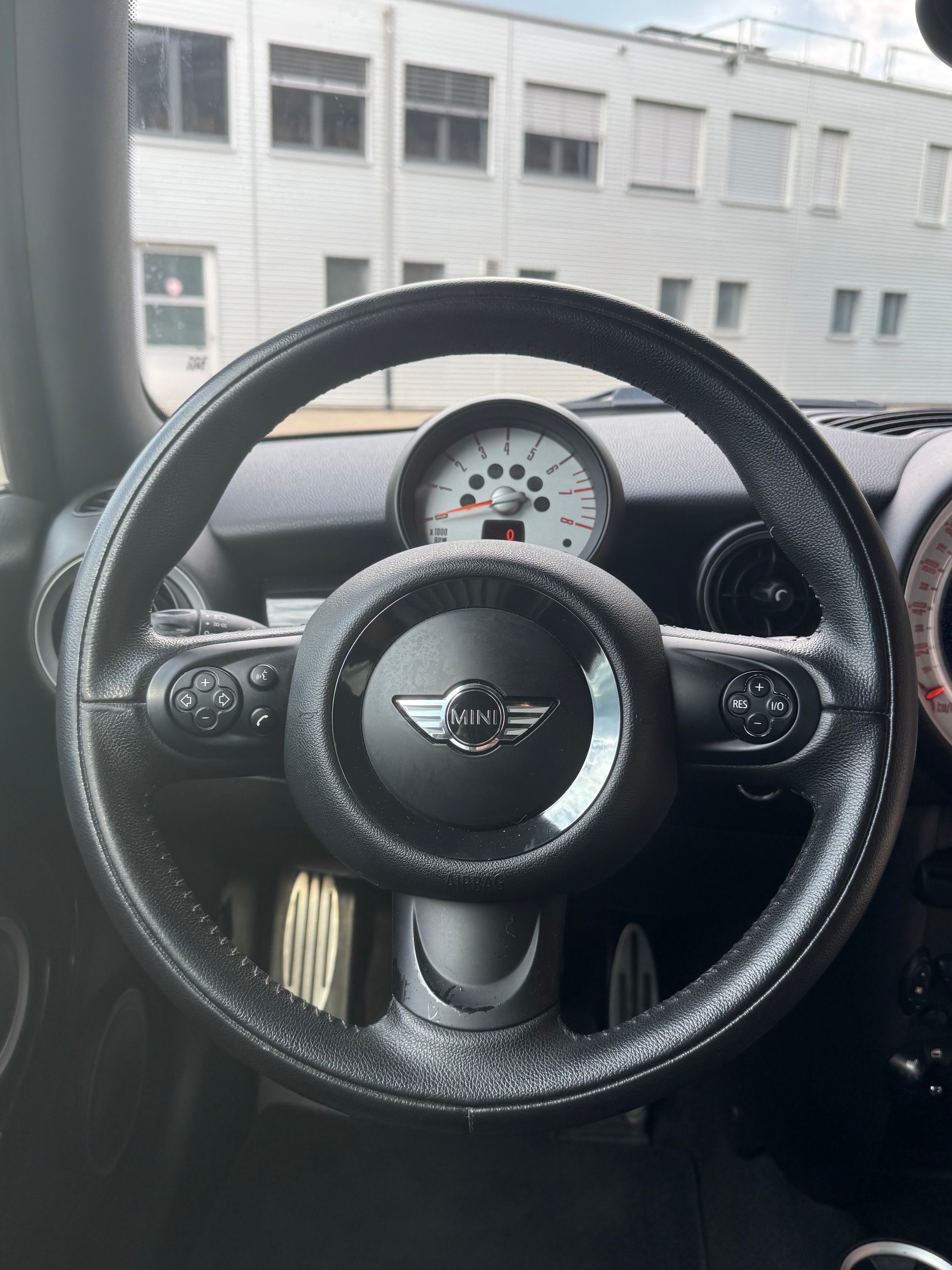 MINI Cooper S-image-13
