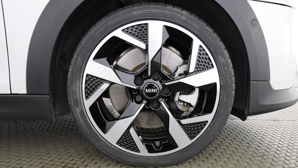 MINI Cooper 5 door S-image-10