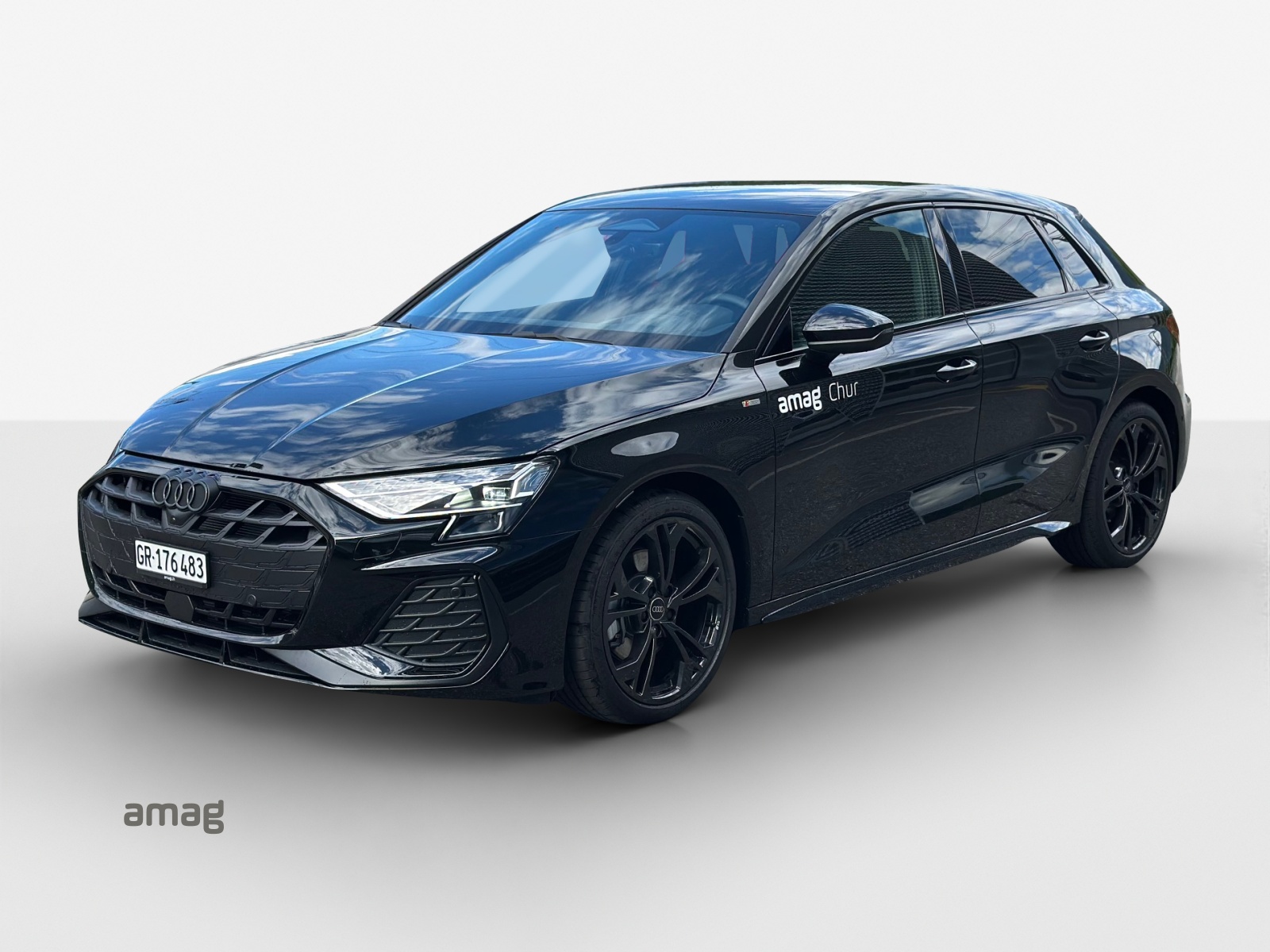 AUDI A3 Sportback TFSI 150 kW quattro S line S tronic-image-0