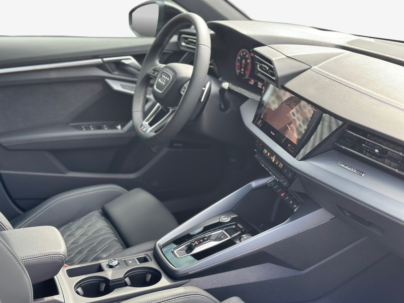AUDI A3 Sportback TFSI 150 kW quattro S line S tronic-image-11