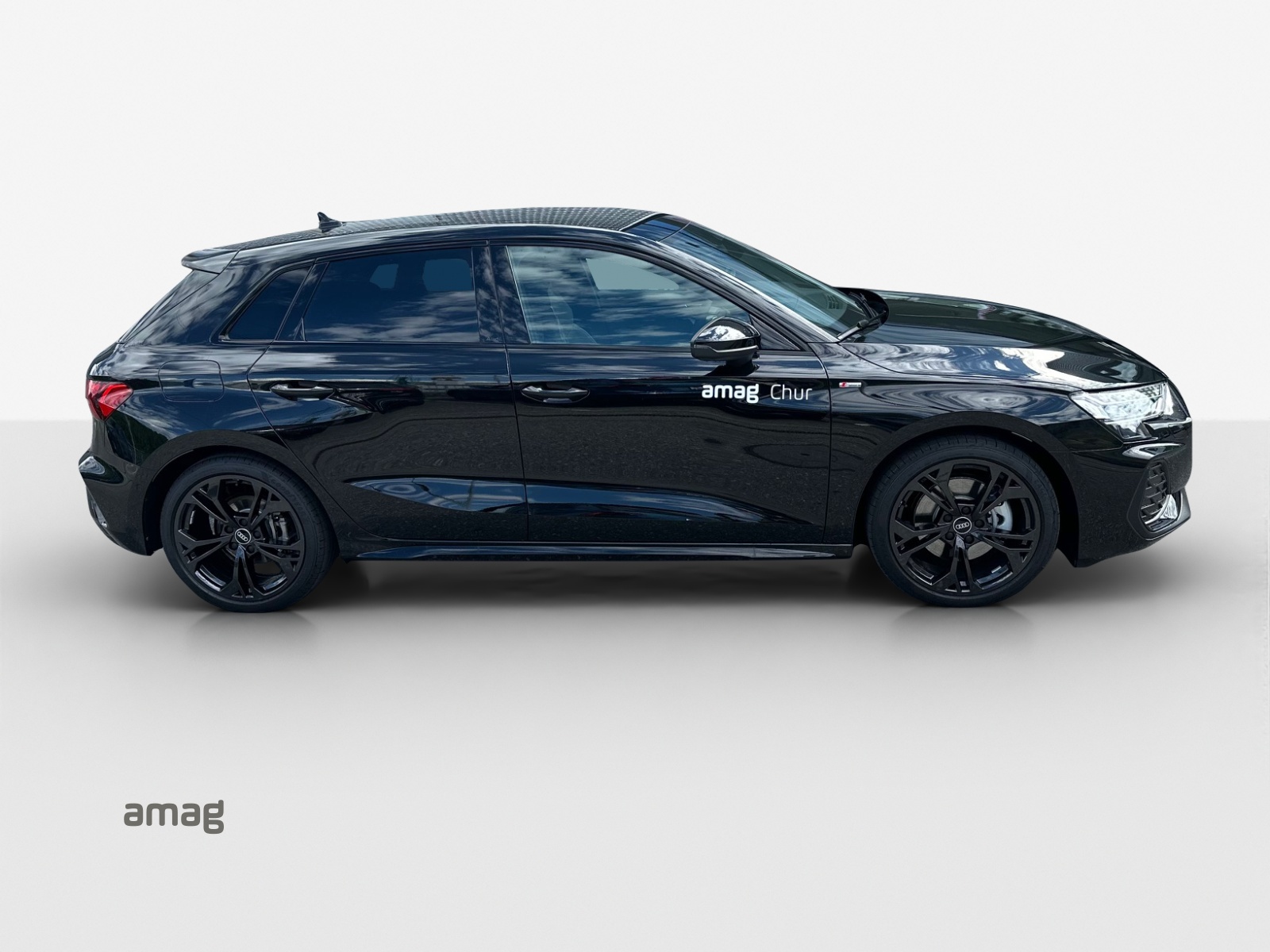 AUDI A3 Sportback TFSI 150 kW quattro S line S tronic-image-13