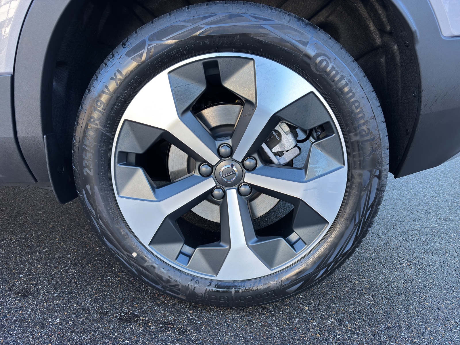 VOLVO XC40 2.0 B3 MH Core XCITE-image-15