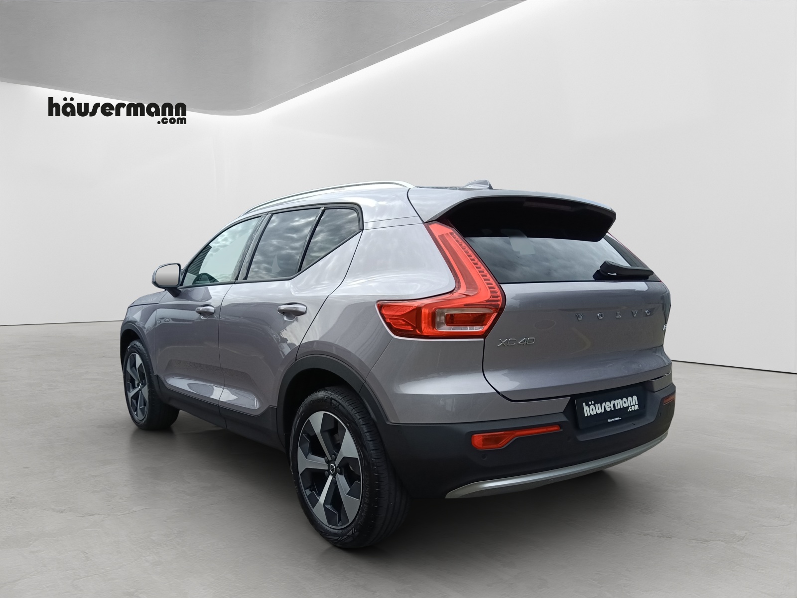 VOLVO XC40 2.0 B3 MH Core XCITE-image-3