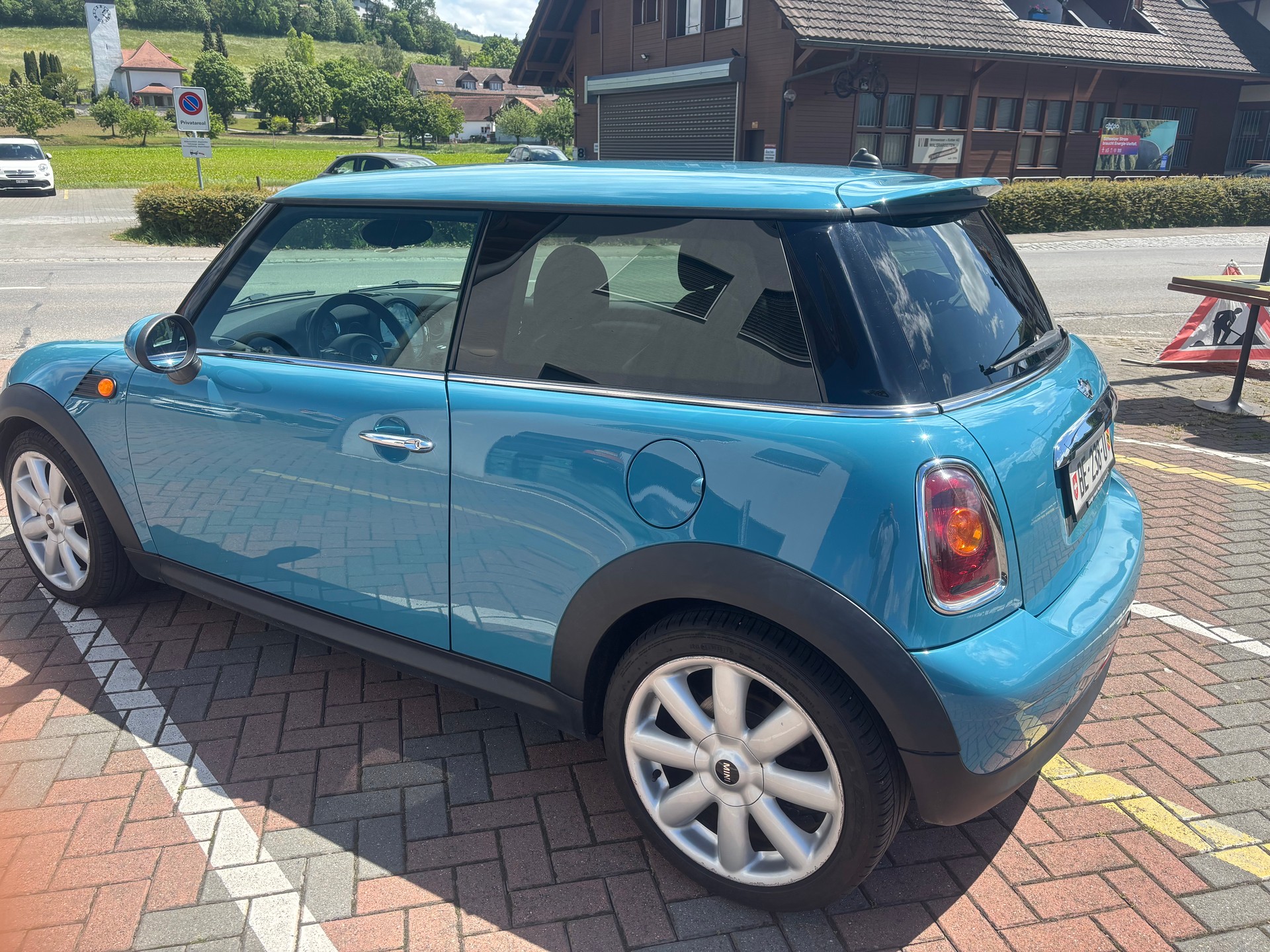 MINI Cooper-image-2