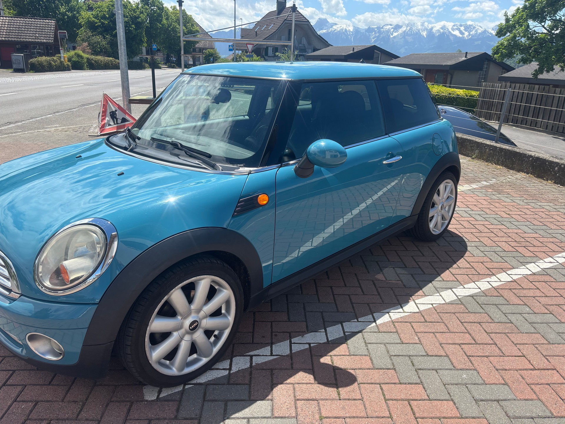 MINI Cooper-image-1