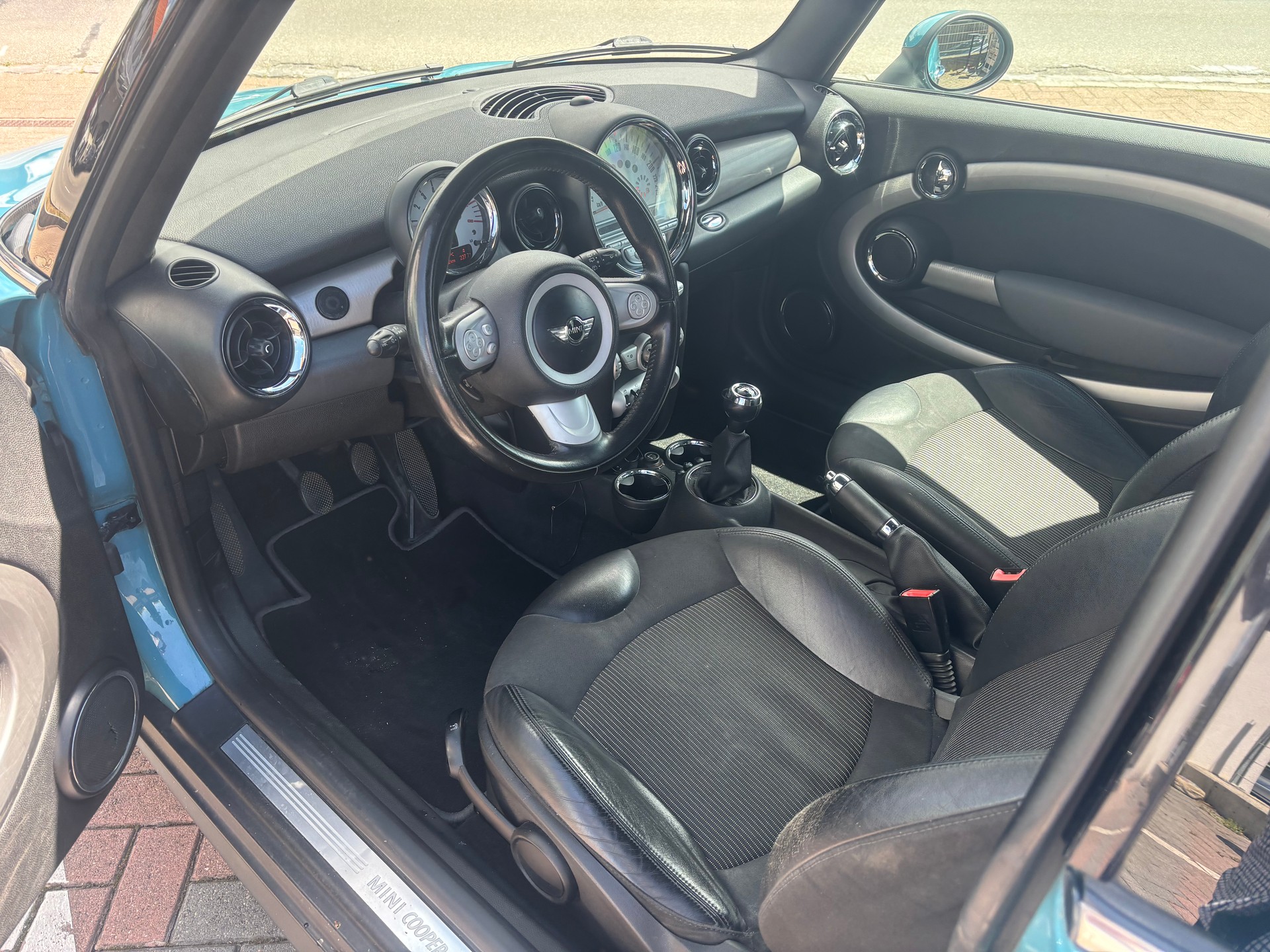 MINI Cooper-image-8