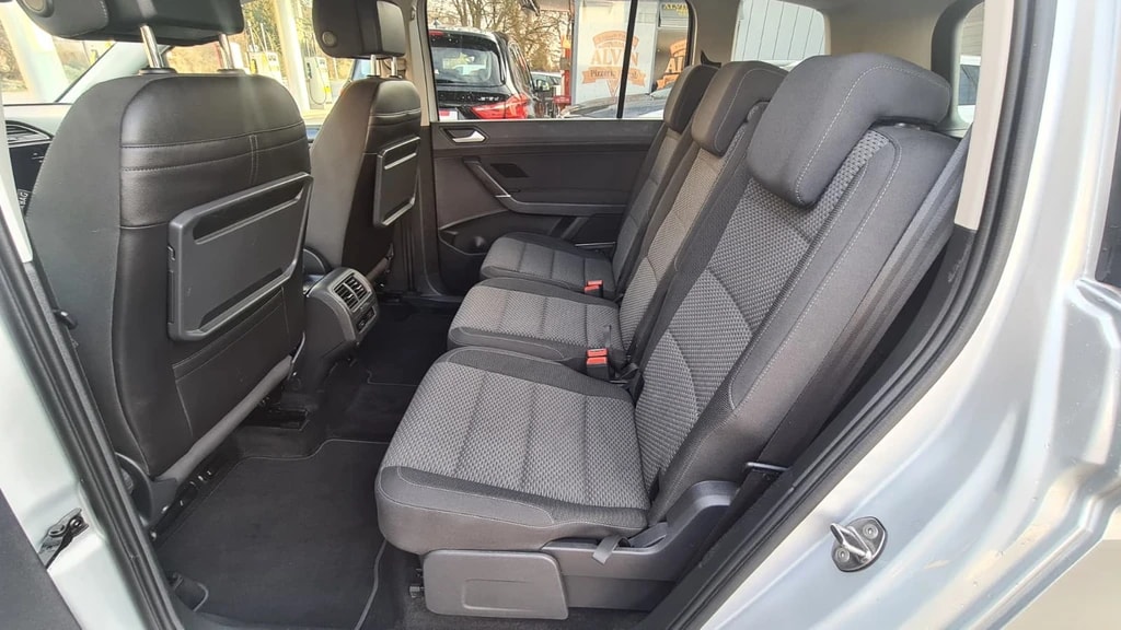VW Touran 2.0 TDI BlueMotion TechnologyComfortline DSG ** Anh-Kupplung ** Gr.Navi ** RF-Kamera ** Parkhilfe v+h **-image-14