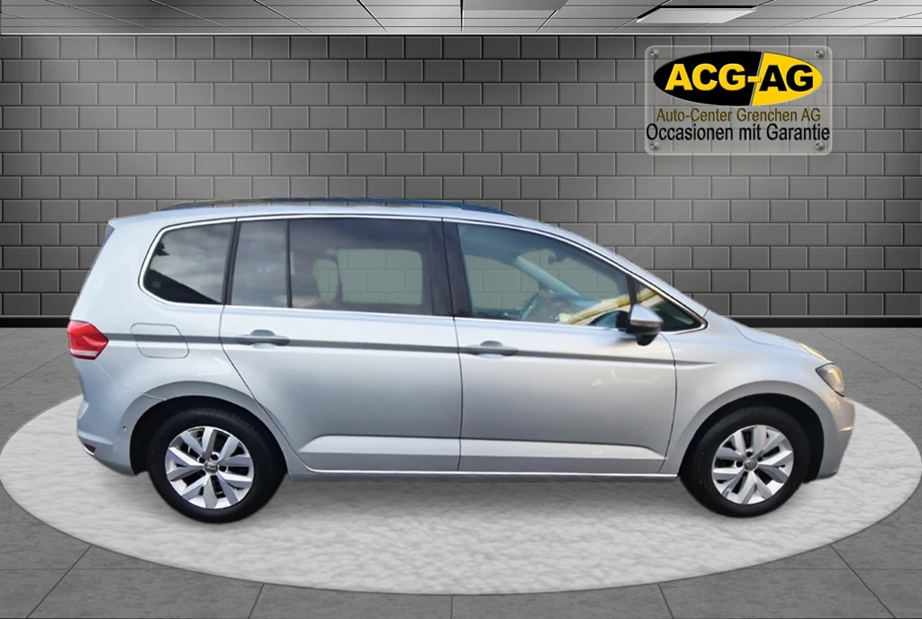 VW Touran 2.0 TDI BlueMotion TechnologyComfortline DSG ** Anh-Kupplung ** Gr.Navi ** RF-Kamera ** Parkhilfe v+h **-image-5