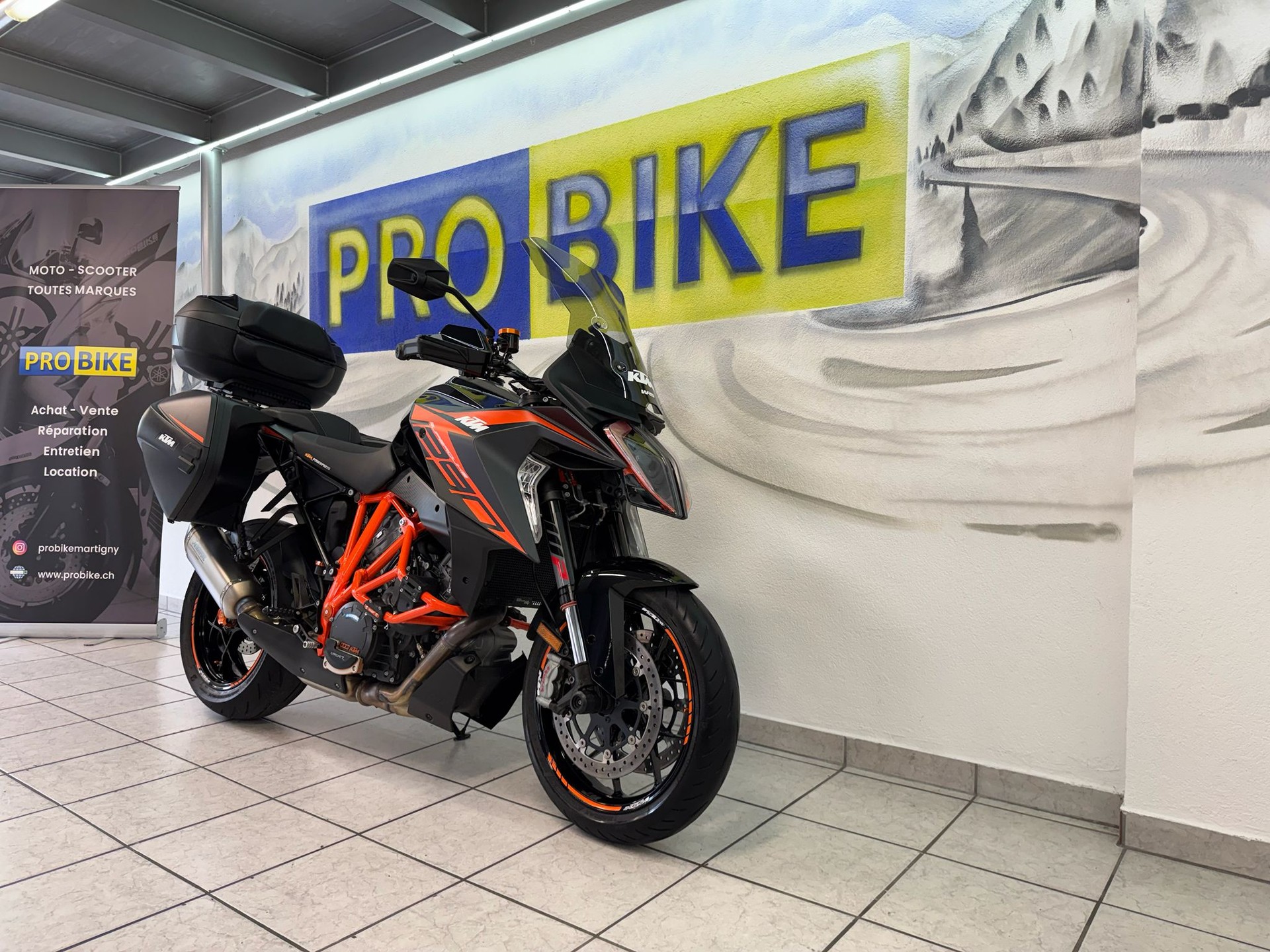 KTM 1290 Super Duke GT