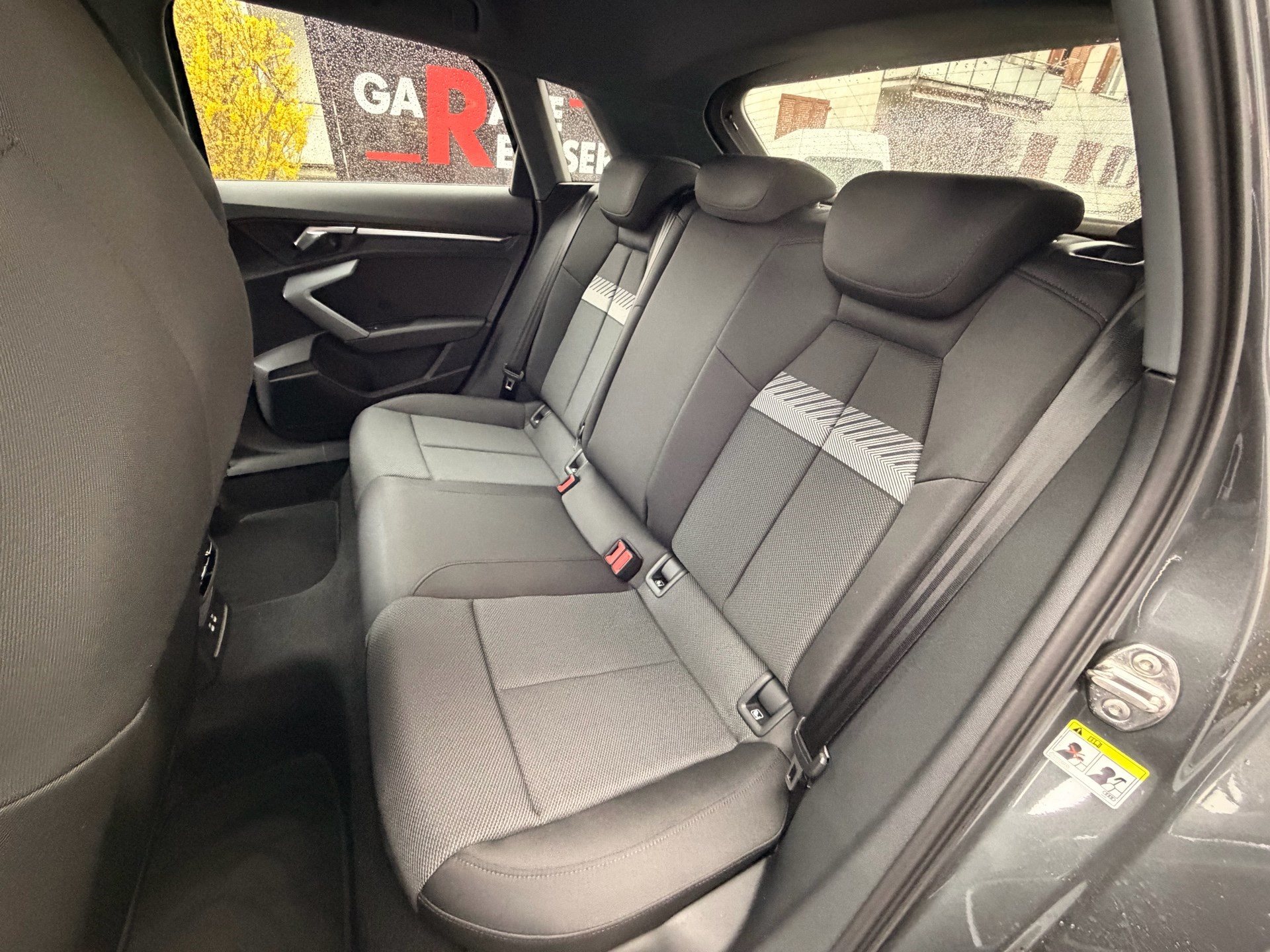 AUDI A3 SPORTBACK 45 TFSI e S LINE *** 140 KM ELETKTRISCHE REICHWEITE & PANORAMAGLASDACH ***-image-26