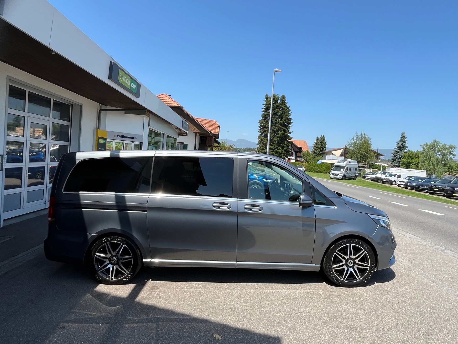 MERCEDES-BENZ V 250 d lang Avantgarde 9G-Tronic+++7-PLÄTZER+++GEPFLEGT+++-showroom-element-3