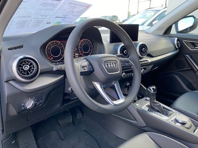 AUDI Q2 35 TFSI Design S-tronic-image-3